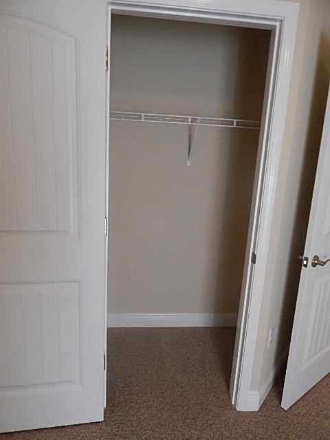 SILVER CREEK ESTATES - Residential Lease
