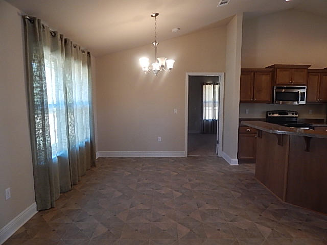 SILVER CREEK ESTATES - Residential Lease