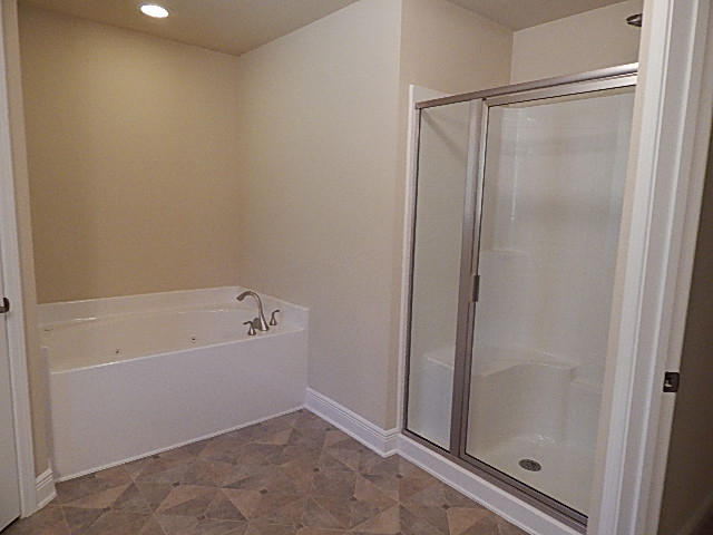 SILVER CREEK ESTATES - Residential Lease