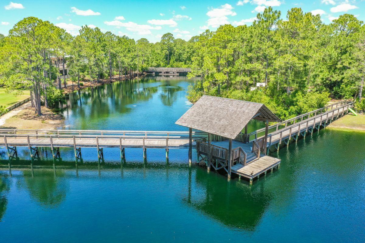 FOREST LAKES - Land