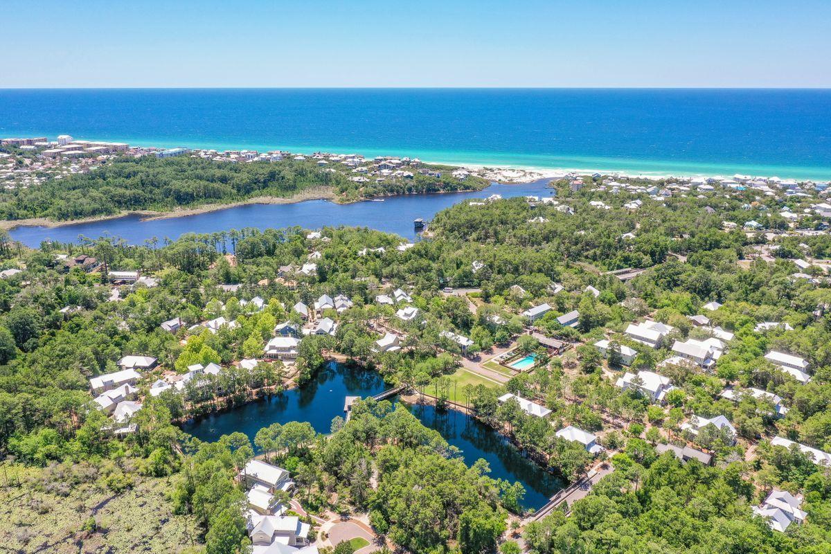 FOREST LAKES - Land