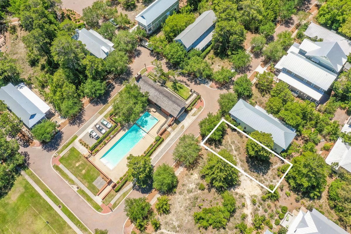 FOREST LAKES - Land