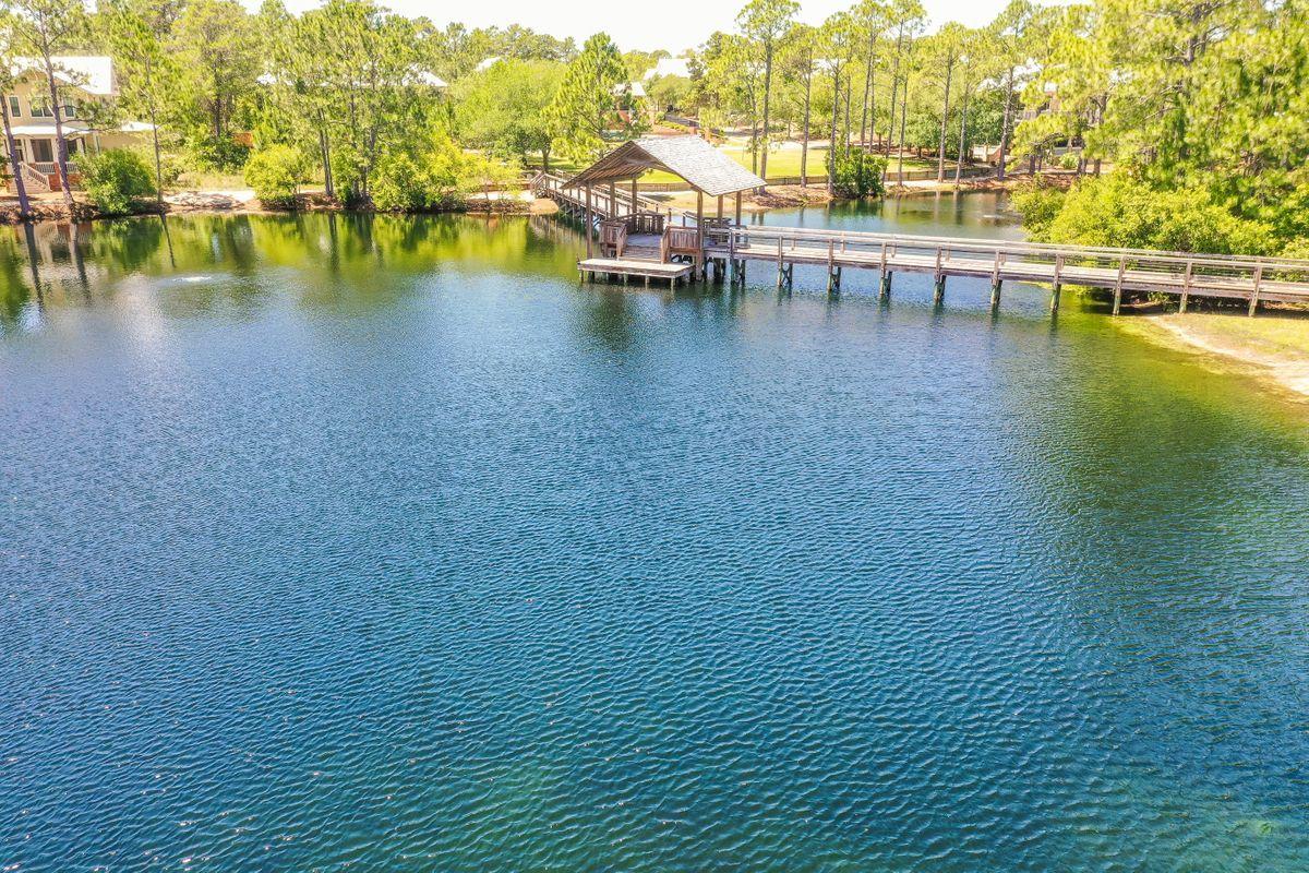 FOREST LAKES - Land