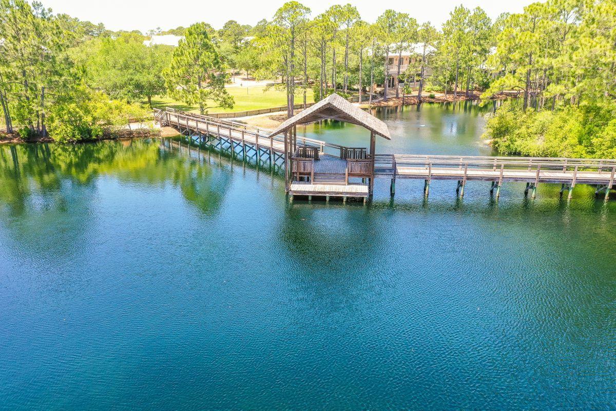 FOREST LAKES - Land