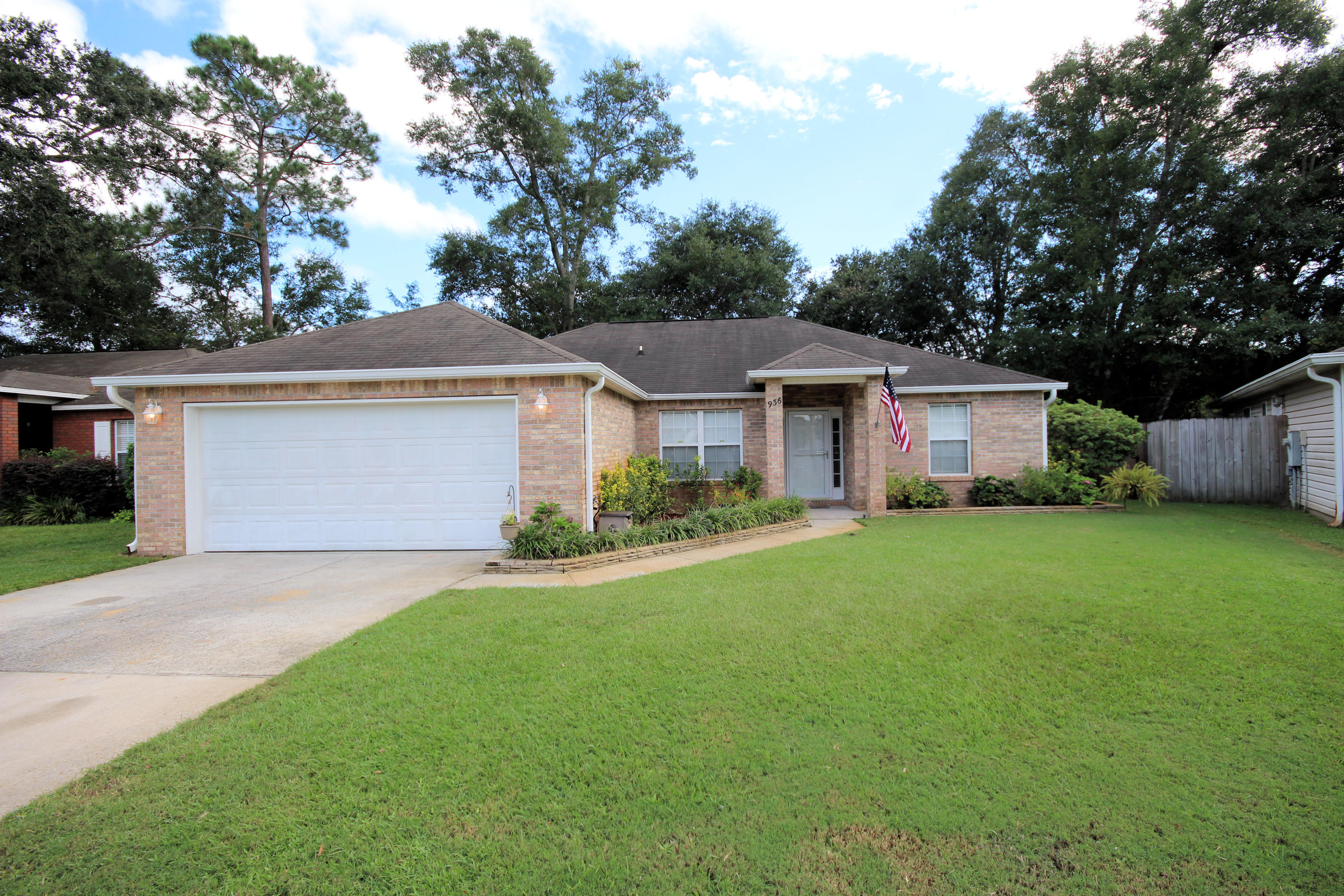 OAK PARK ESTATES - Residential