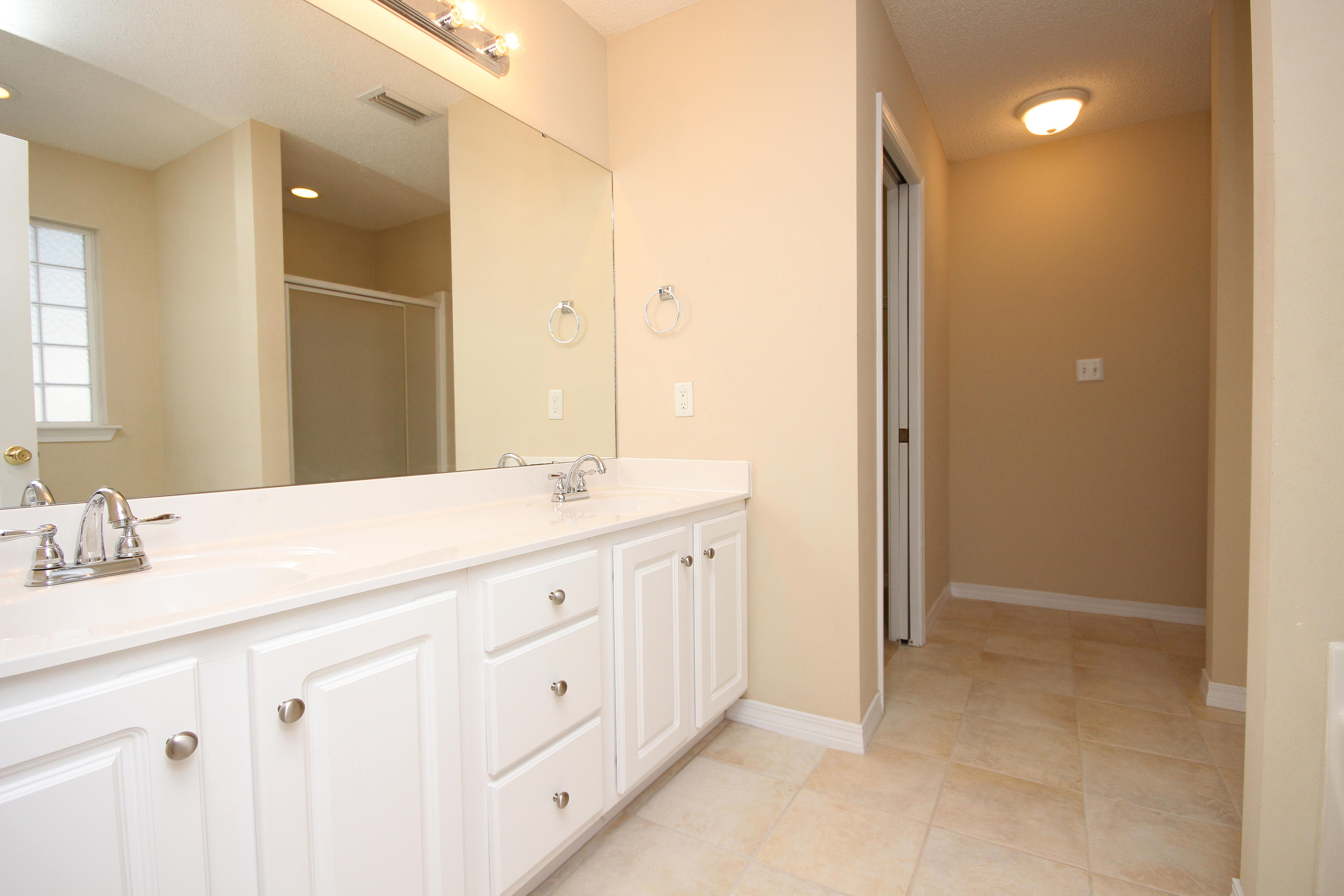 OAK PARK ESTATES - Residential