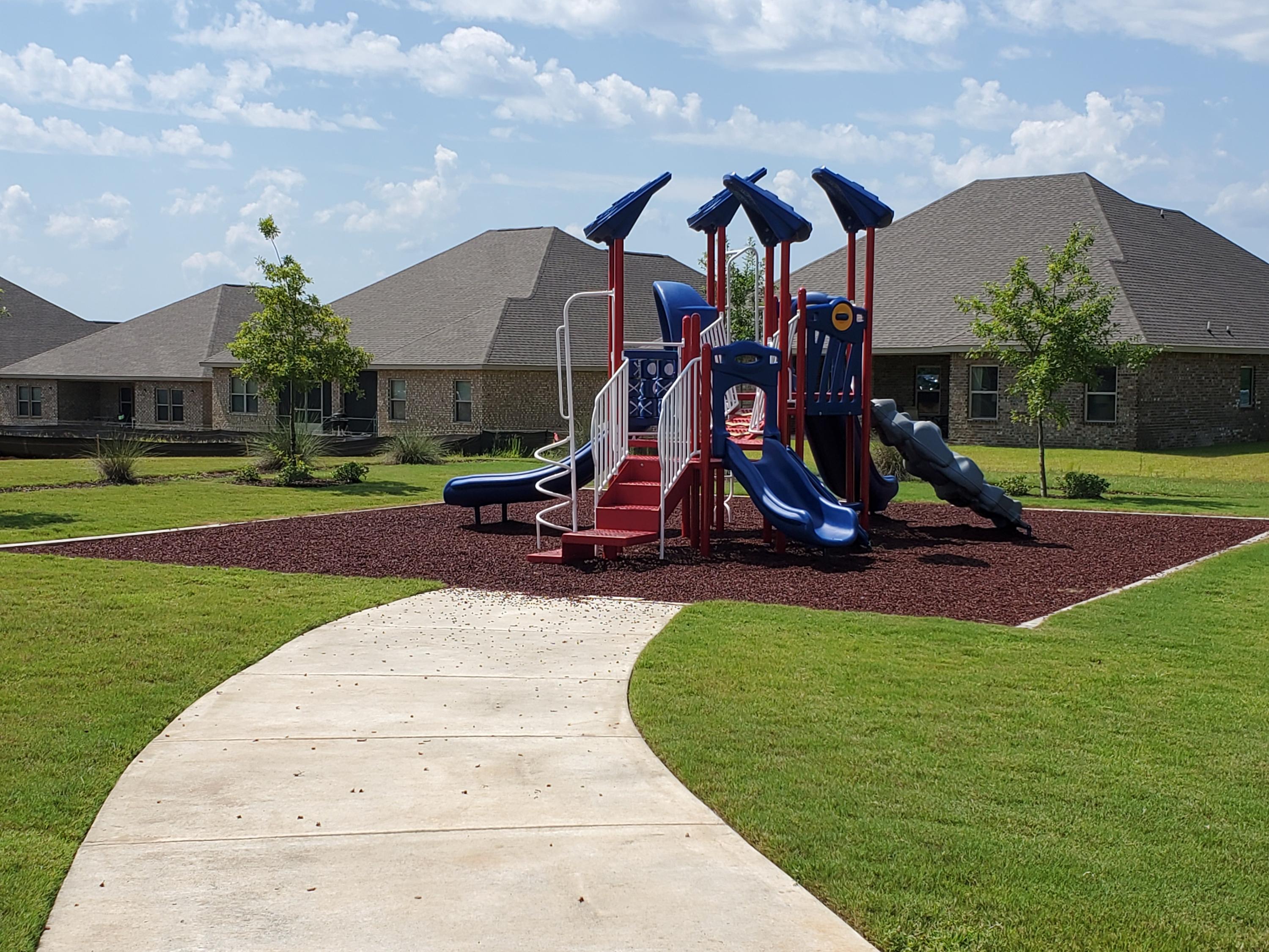 Redstone Commons Ph II - Residential Lease