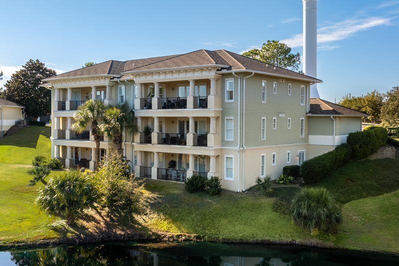 PINE RIDGE VILLAS - Residential