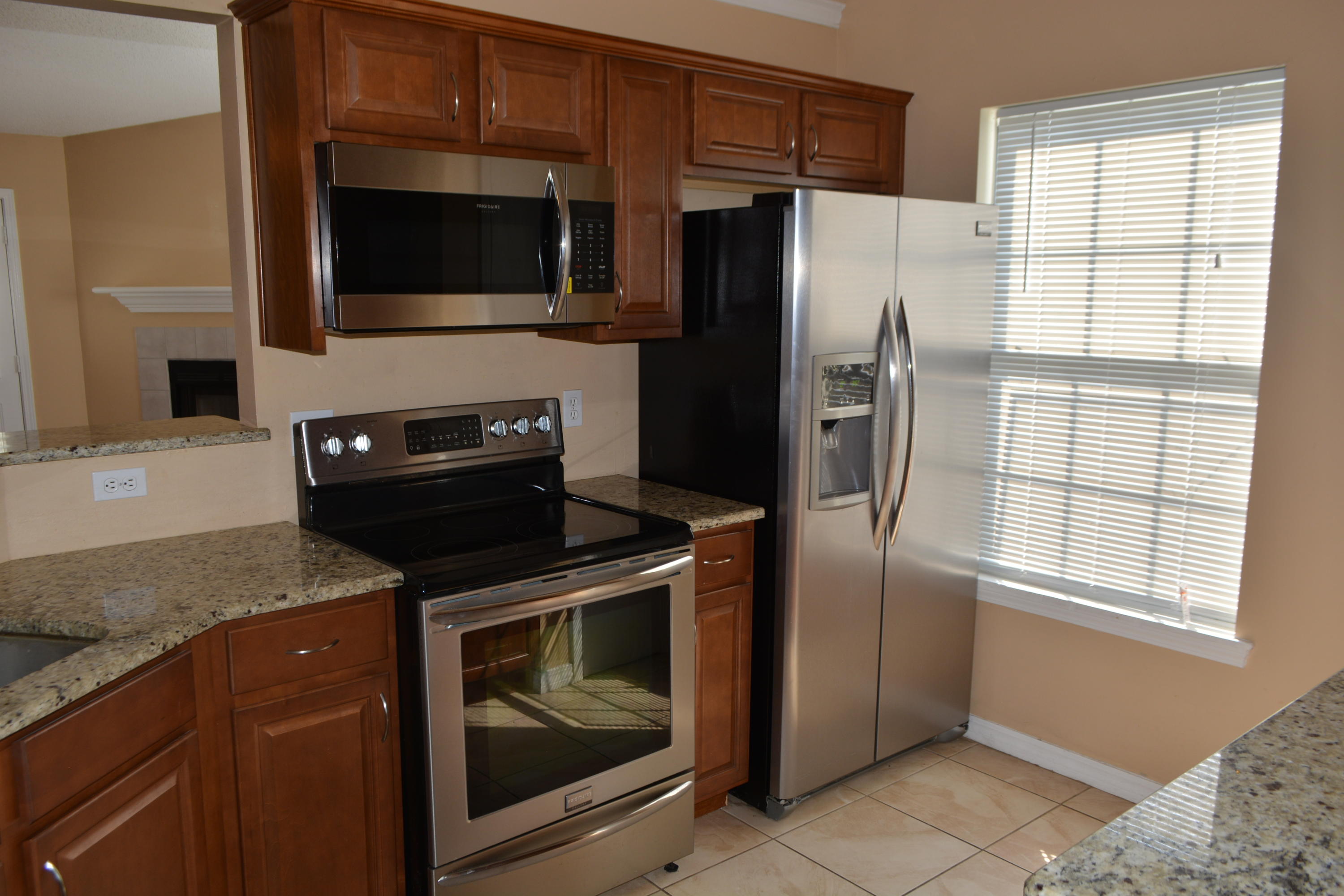 EMERALD ESTATES - Residential