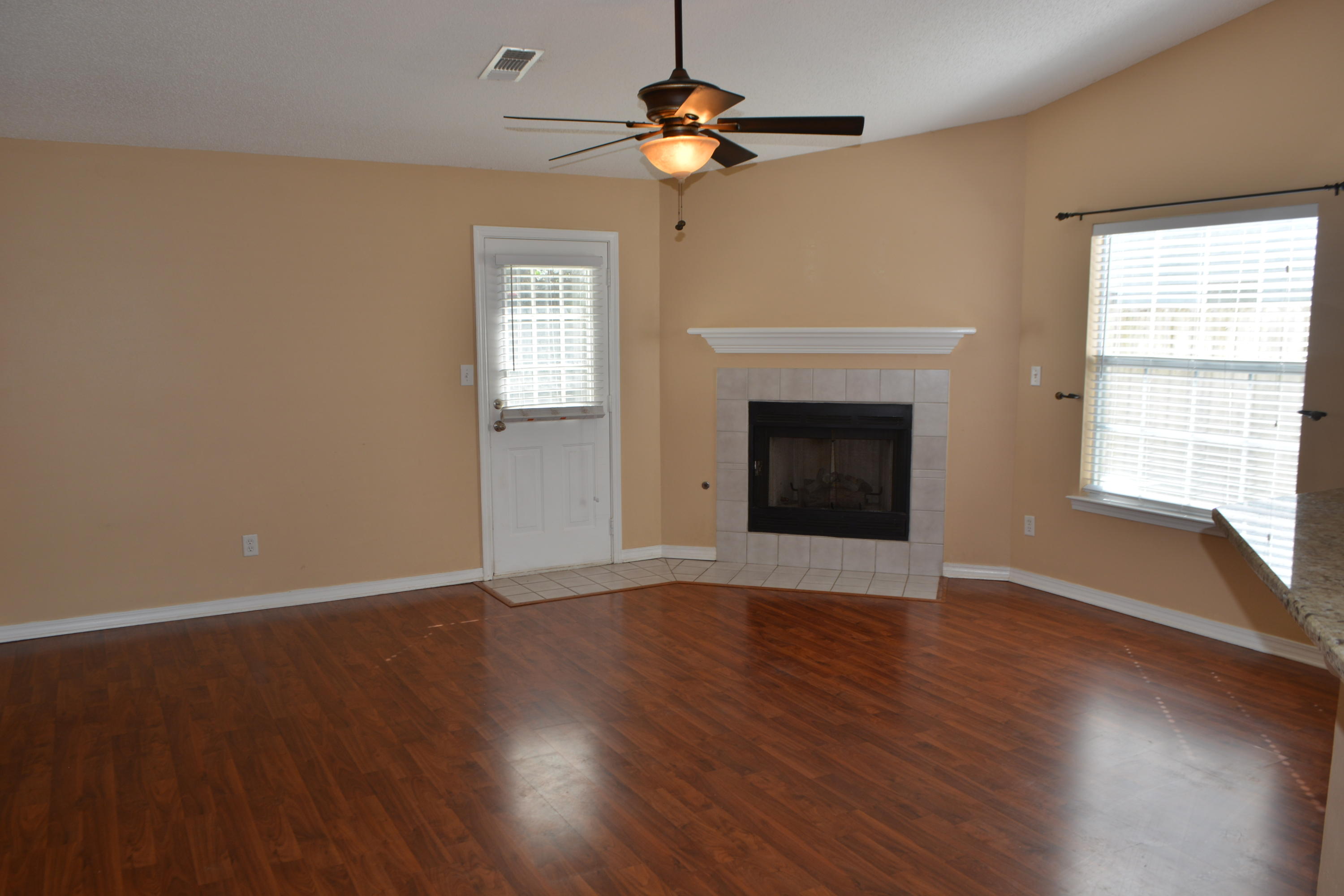 EMERALD ESTATES - Residential