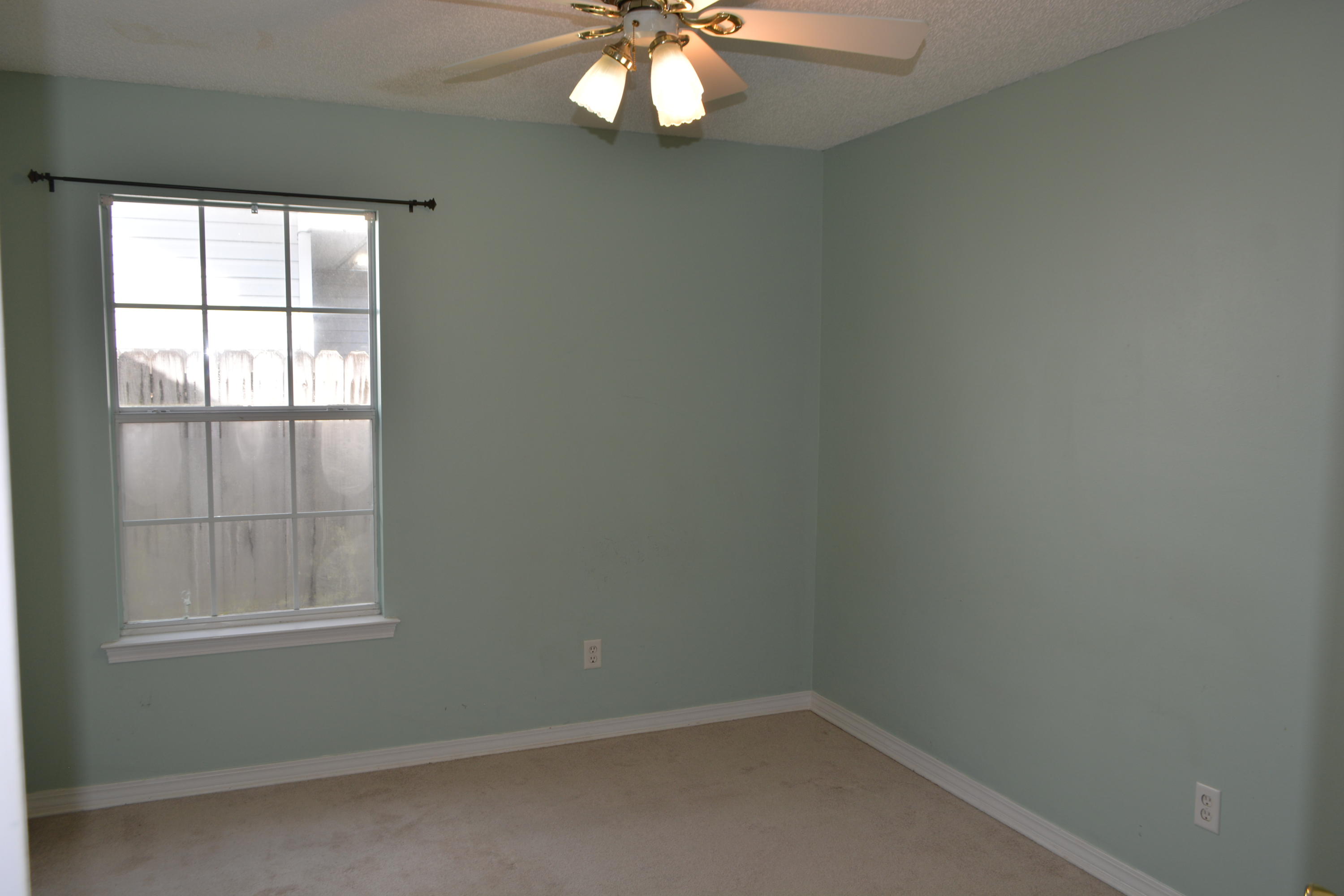 EMERALD ESTATES - Residential