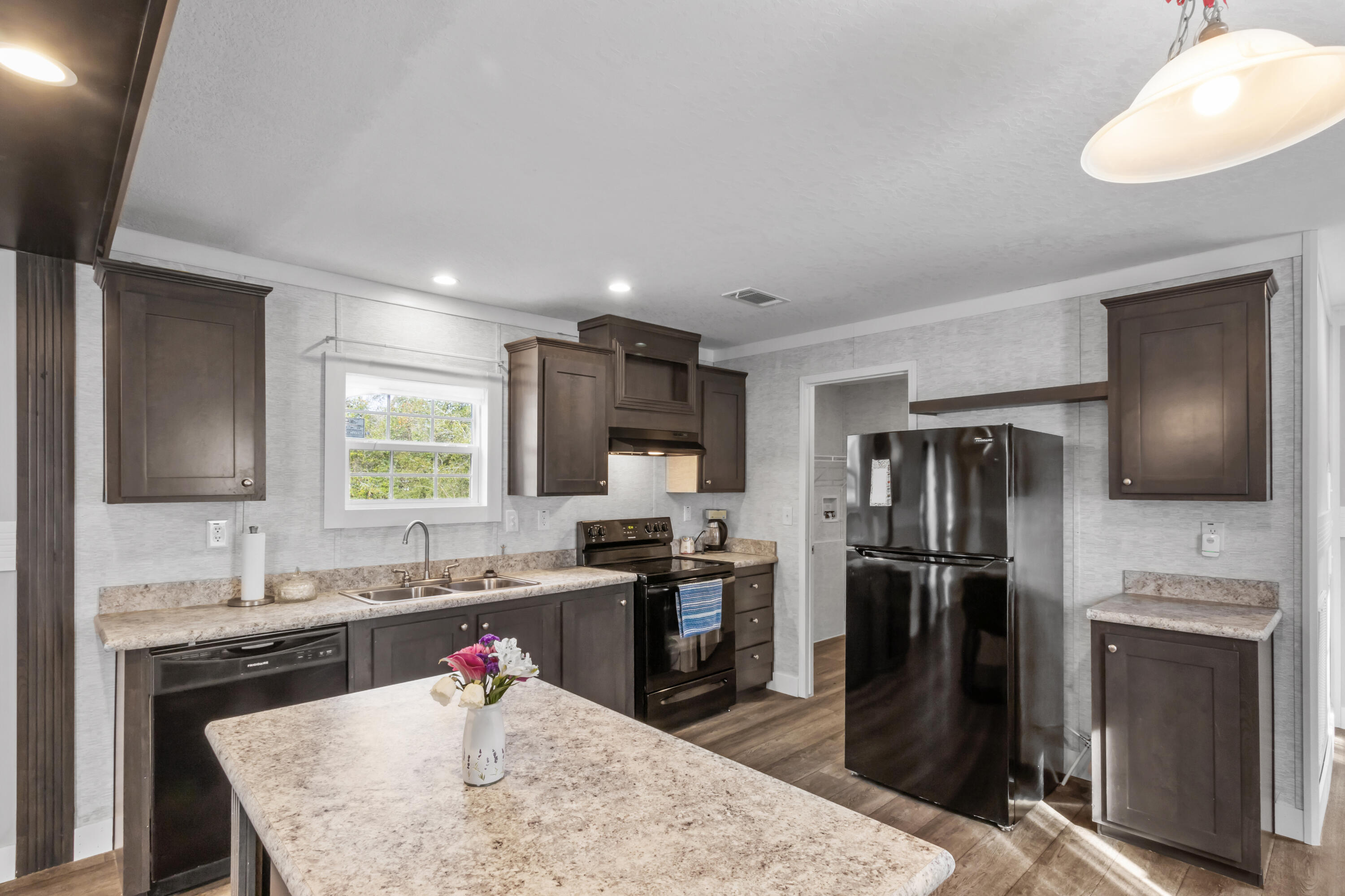 MAGNOLIA BAYE - Residential
