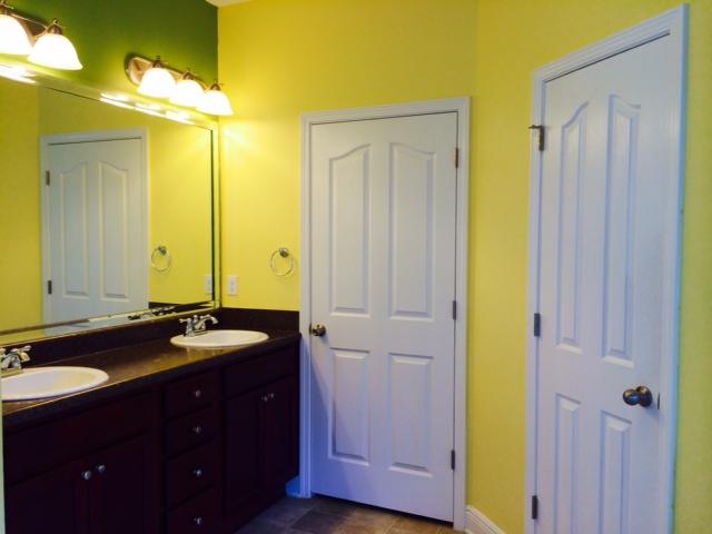 ROLLING RIDGE - Residential Lease