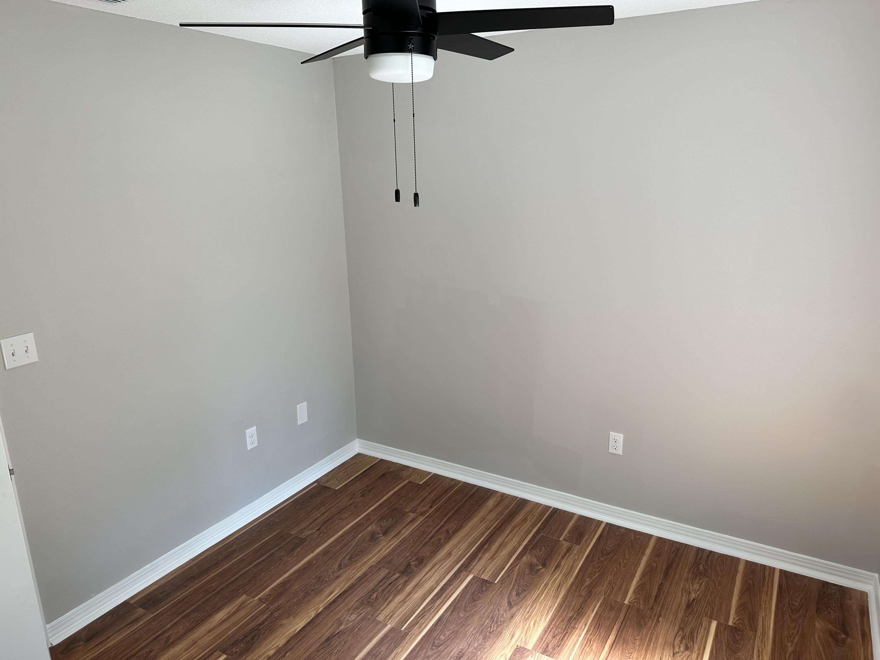 KINGS CROSSING PH 1 - Residential Lease