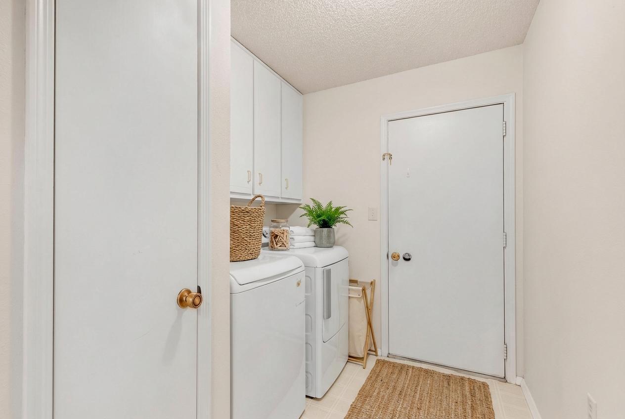 LAKE LORRAINE ESTATES - Residential