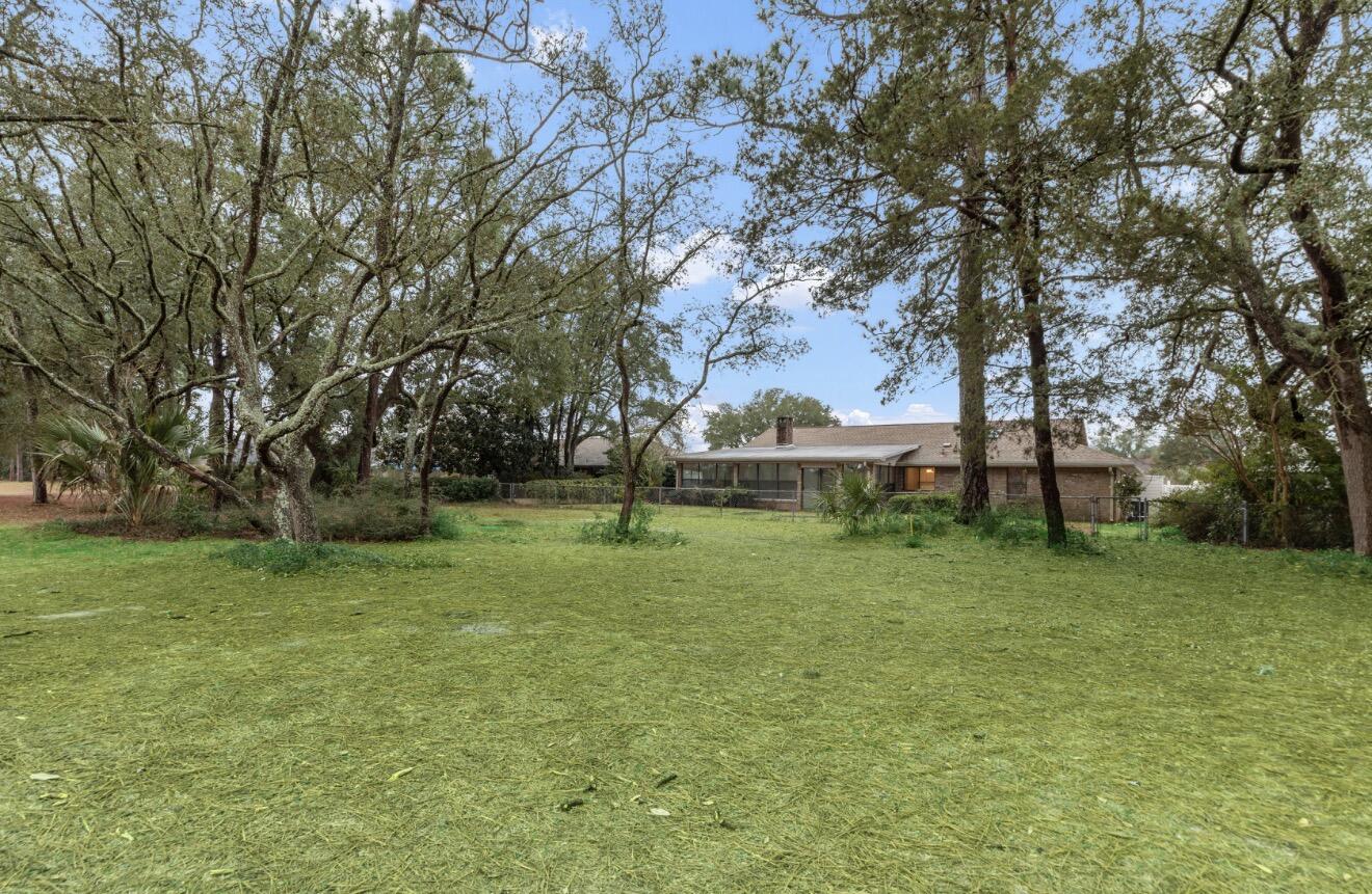LAKE LORRAINE ESTATES - Residential
