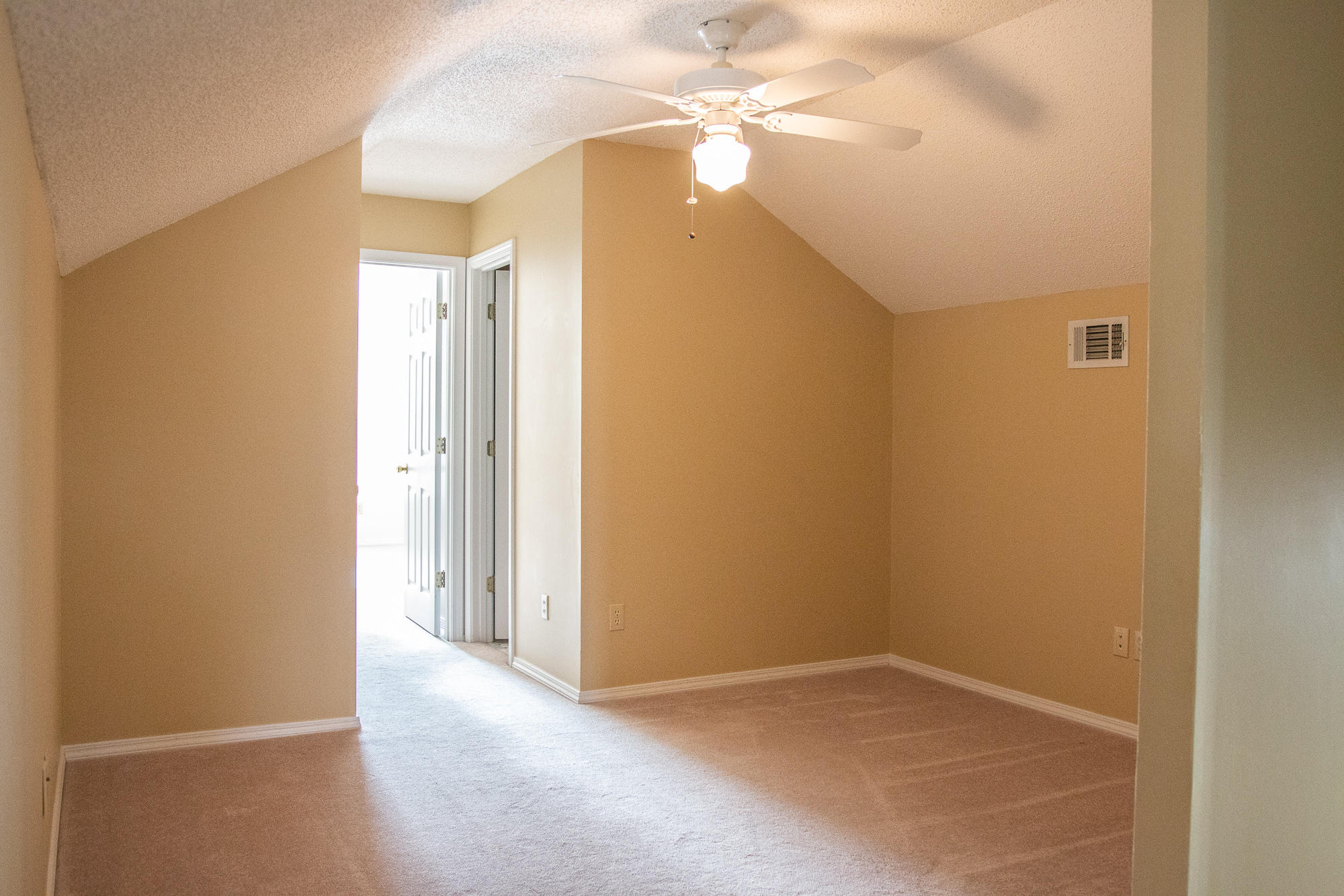 MOSSY OAKS - Residential Lease