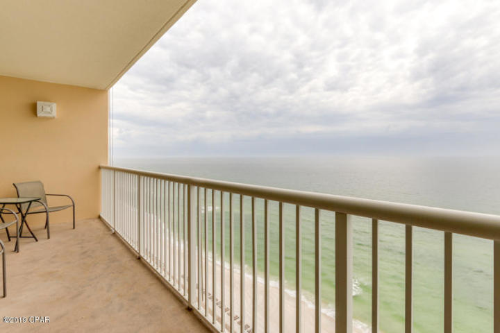 MAJESTIC BEACH TOWERS II - Residential
