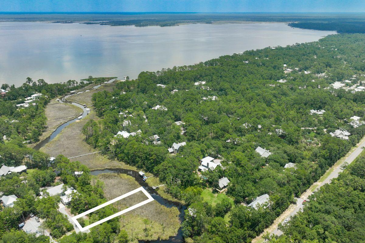 MAGNOLIA BEACH - Land