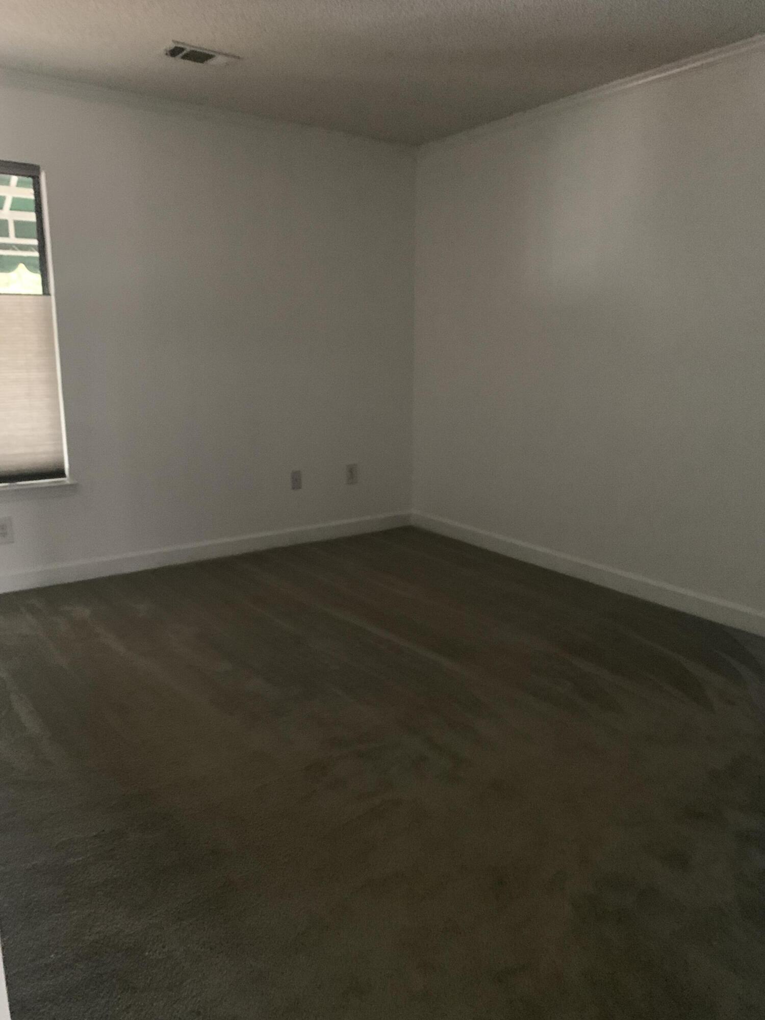 LAKESIDE VILLAGE - Residential Lease