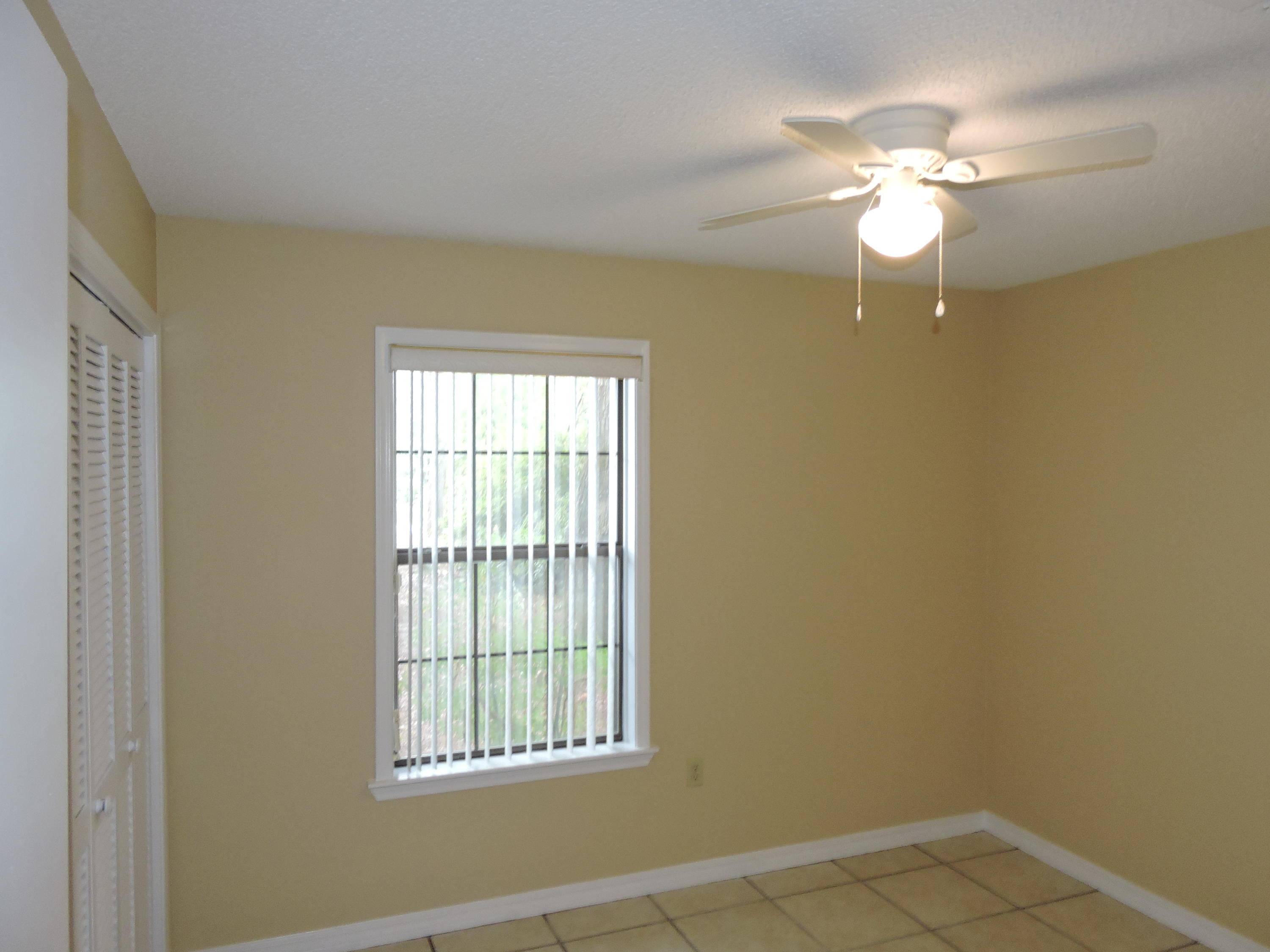 SHOAL CREEK MANOR EAST - Residential Lease