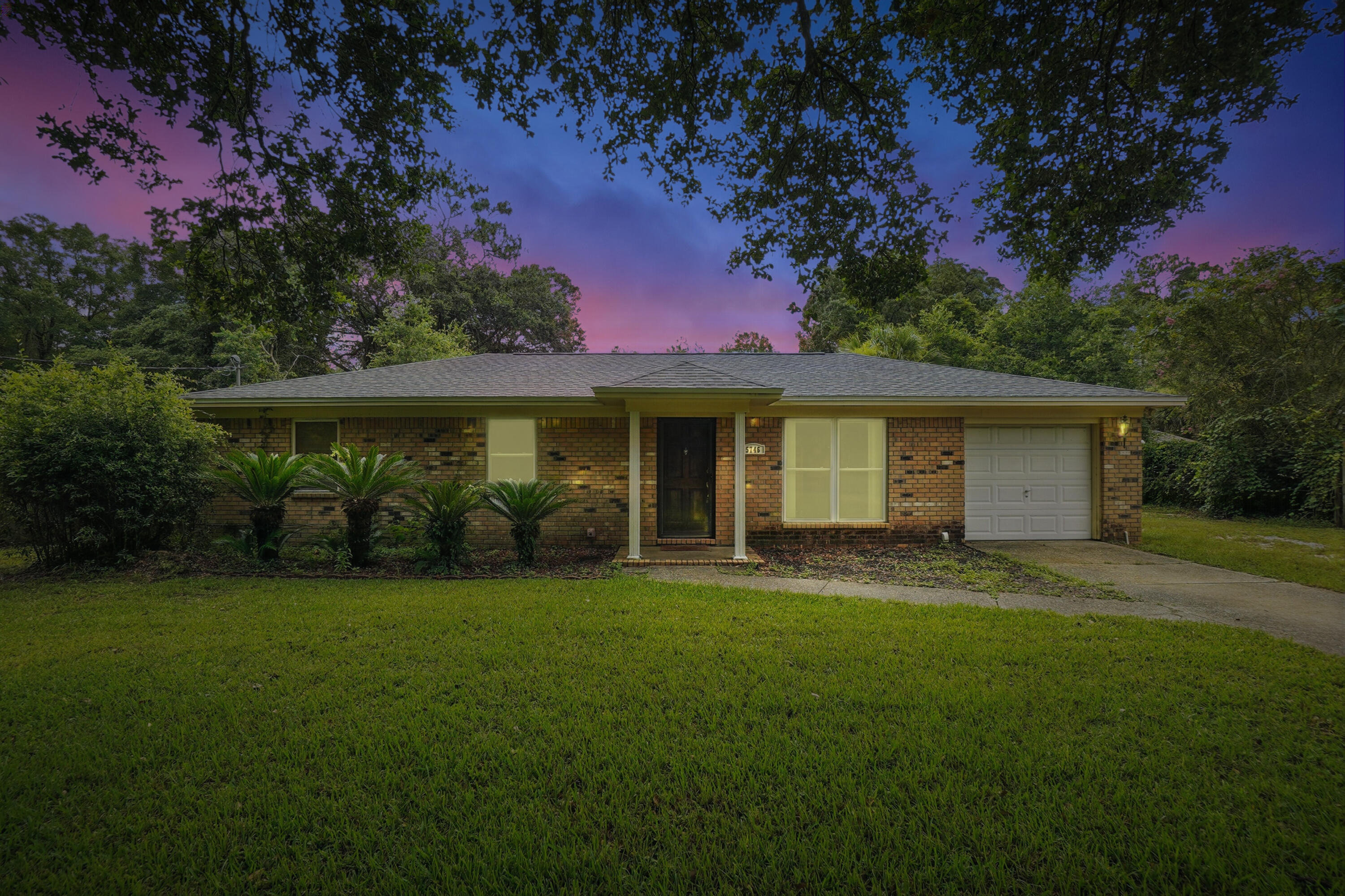 HAYES HEIGHTS - Residential