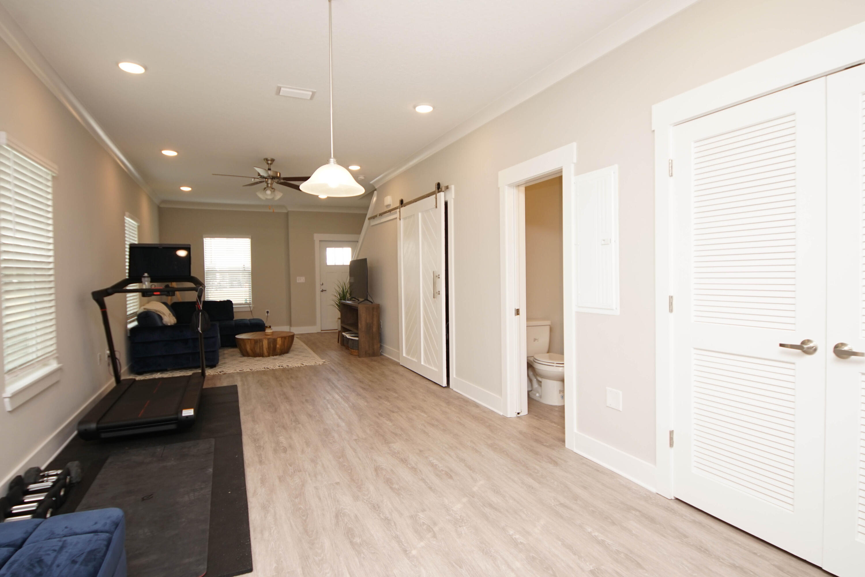 VERANDAS OF FREEPORT, THE - Residential Lease