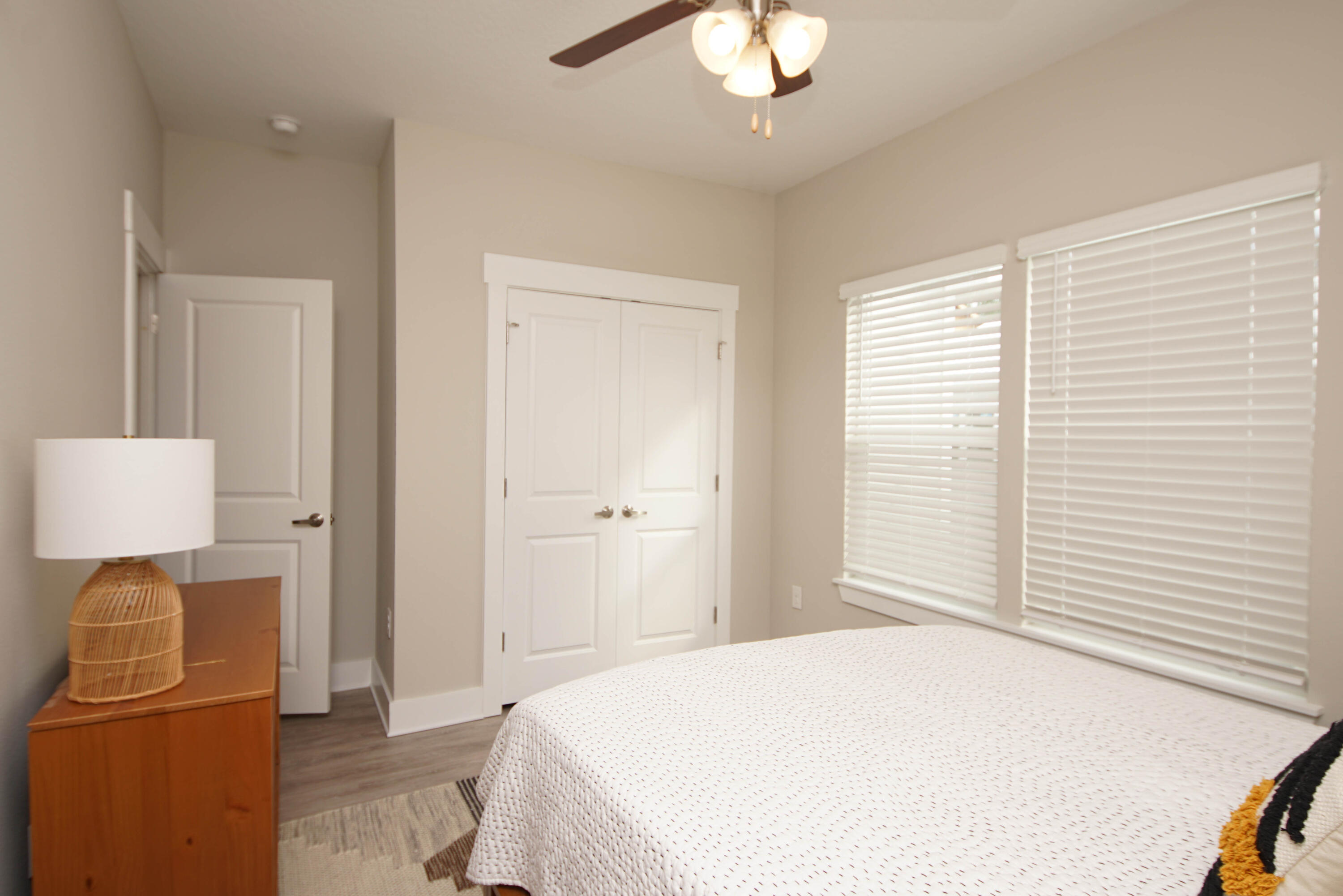 VERANDAS OF FREEPORT, THE - Residential Lease