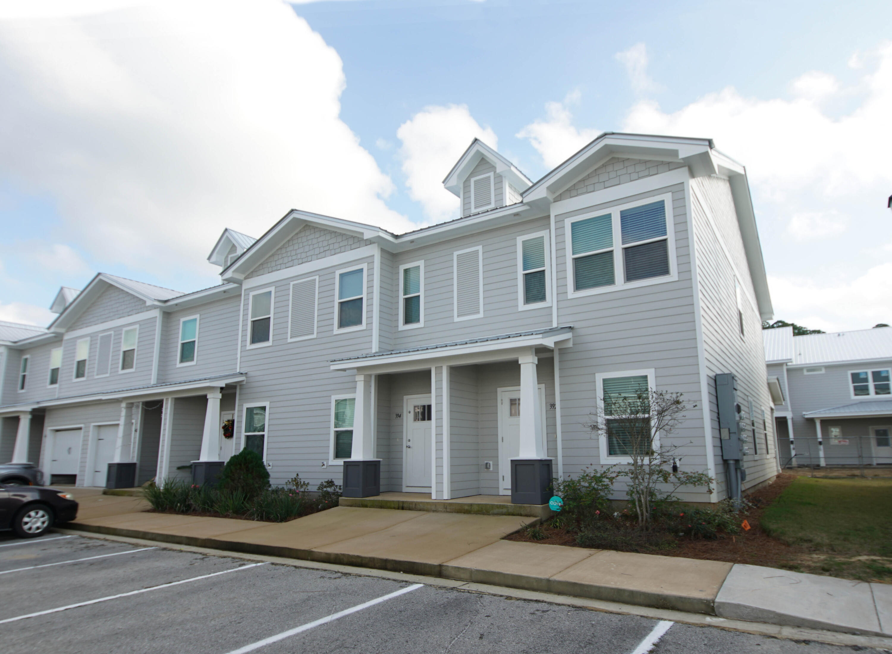VERANDAS OF FREEPORT, THE - Residential Lease