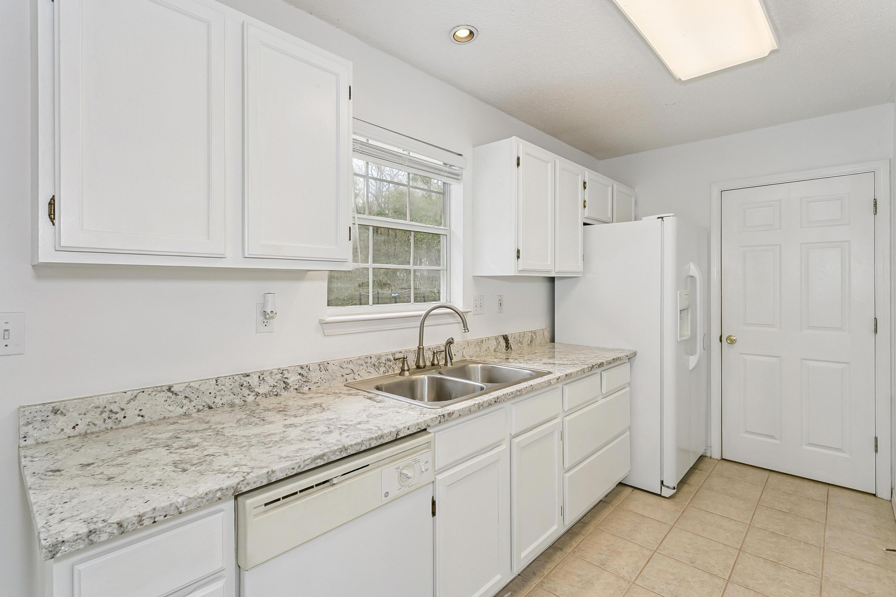 WINDING CREEK EST PH III - Residential