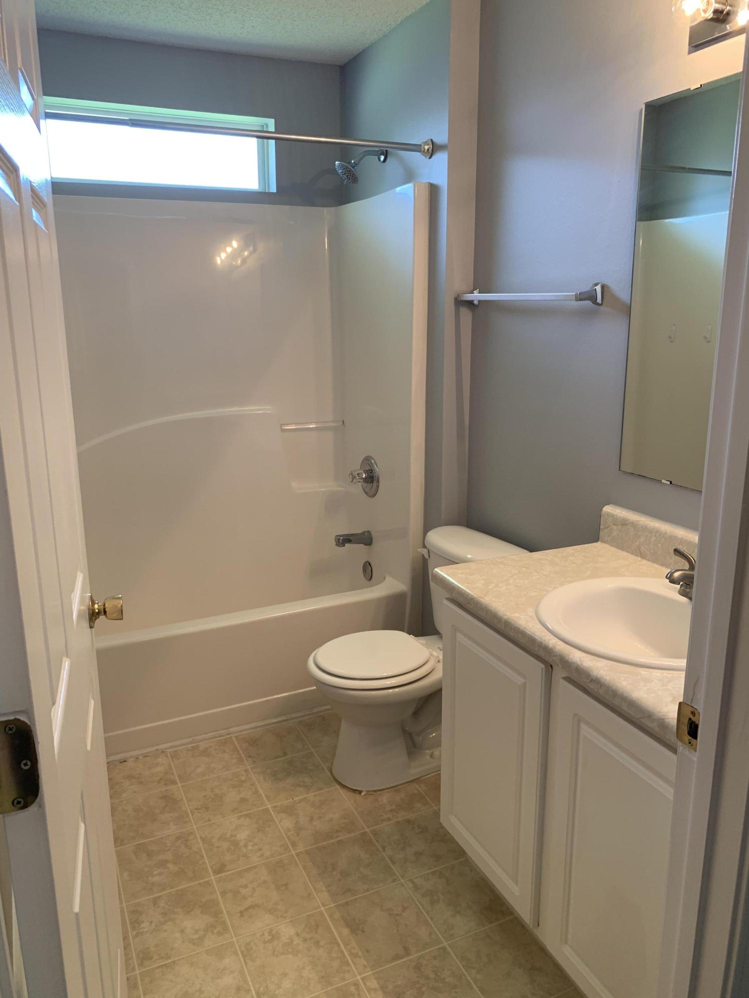 NORTHVIEW ESTATES 5TH ADDN - Residential Lease