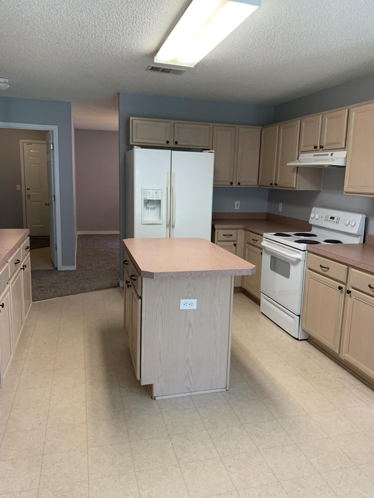 NORTHVIEW ESTATES 5TH ADDN - Residential Lease