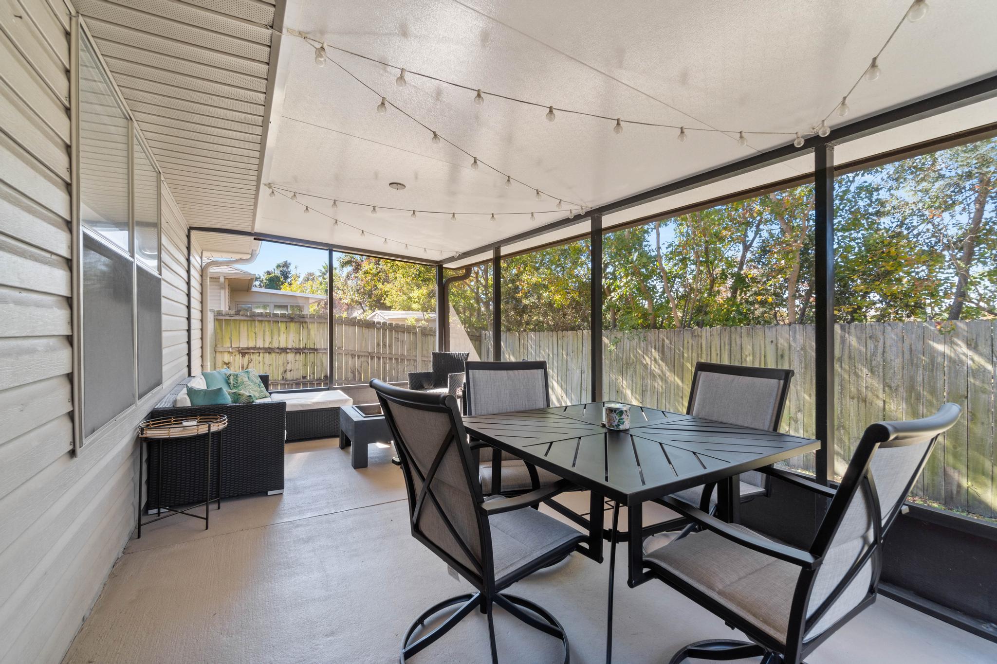 BAY PINES - Residential