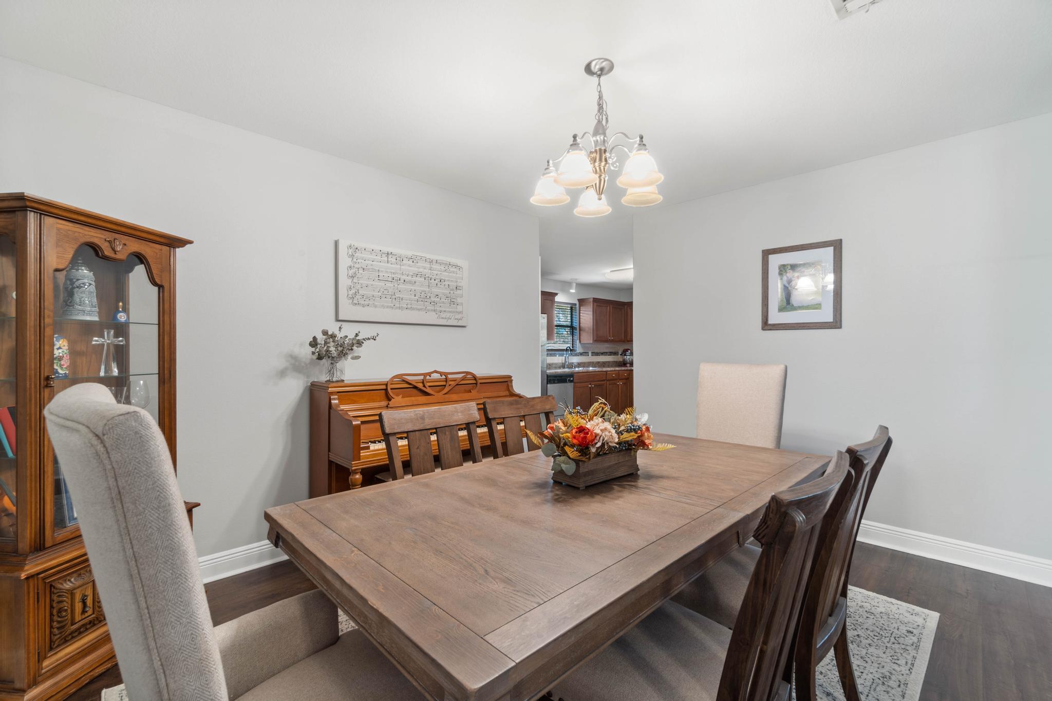 BAY PINES - Residential