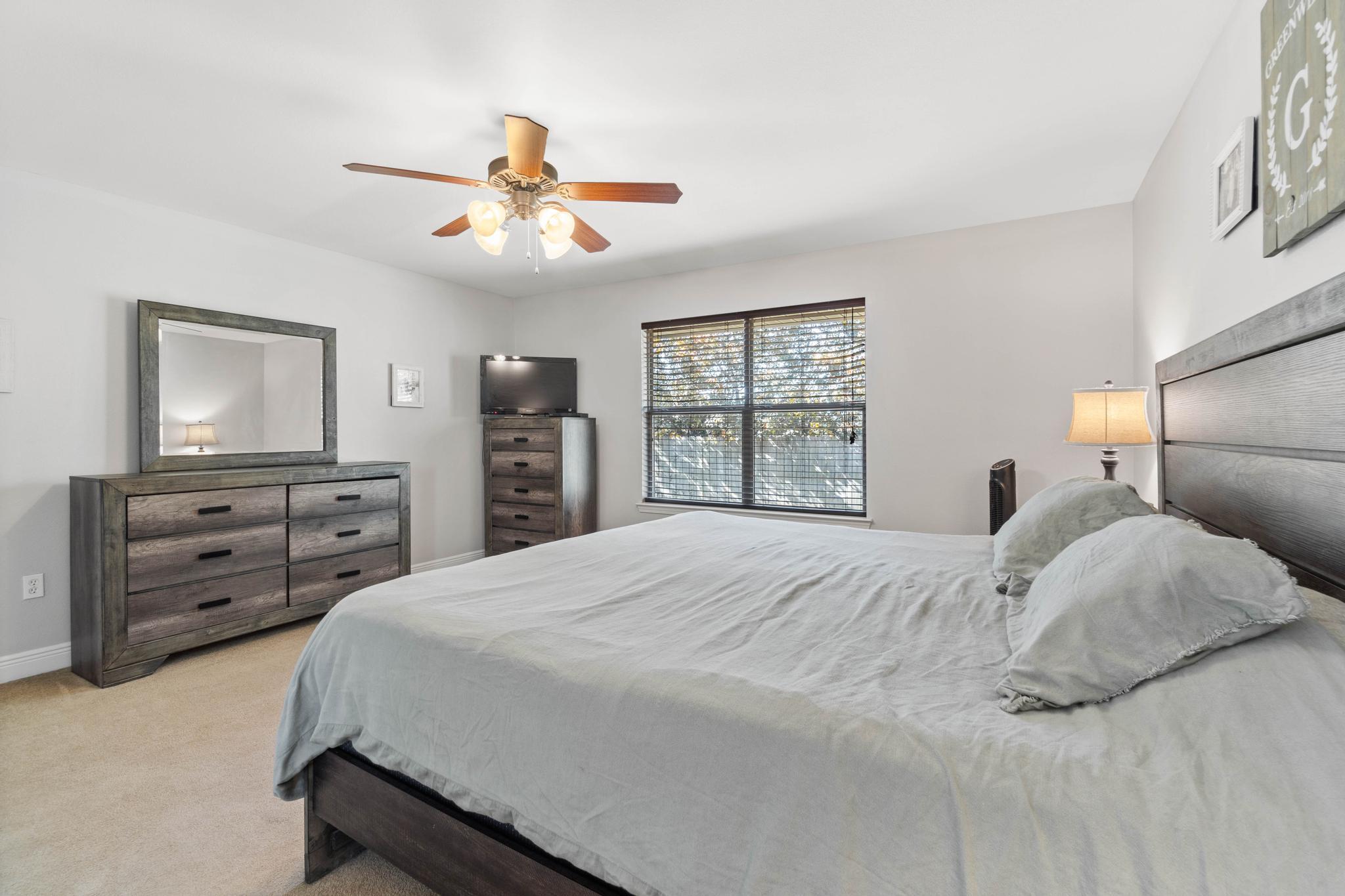BAY PINES - Residential