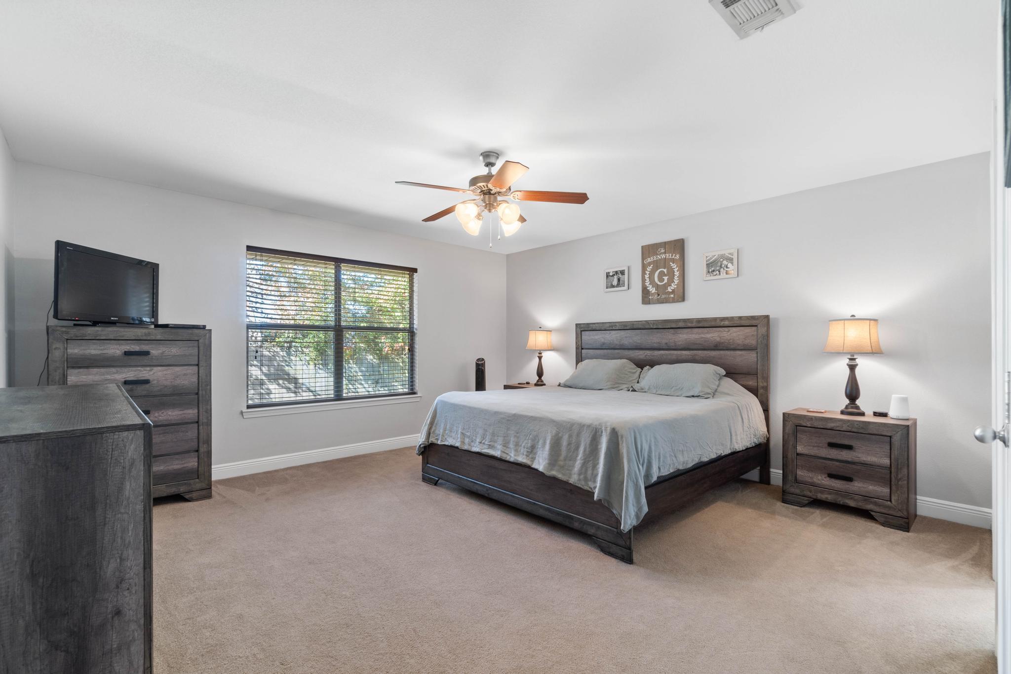 BAY PINES - Residential