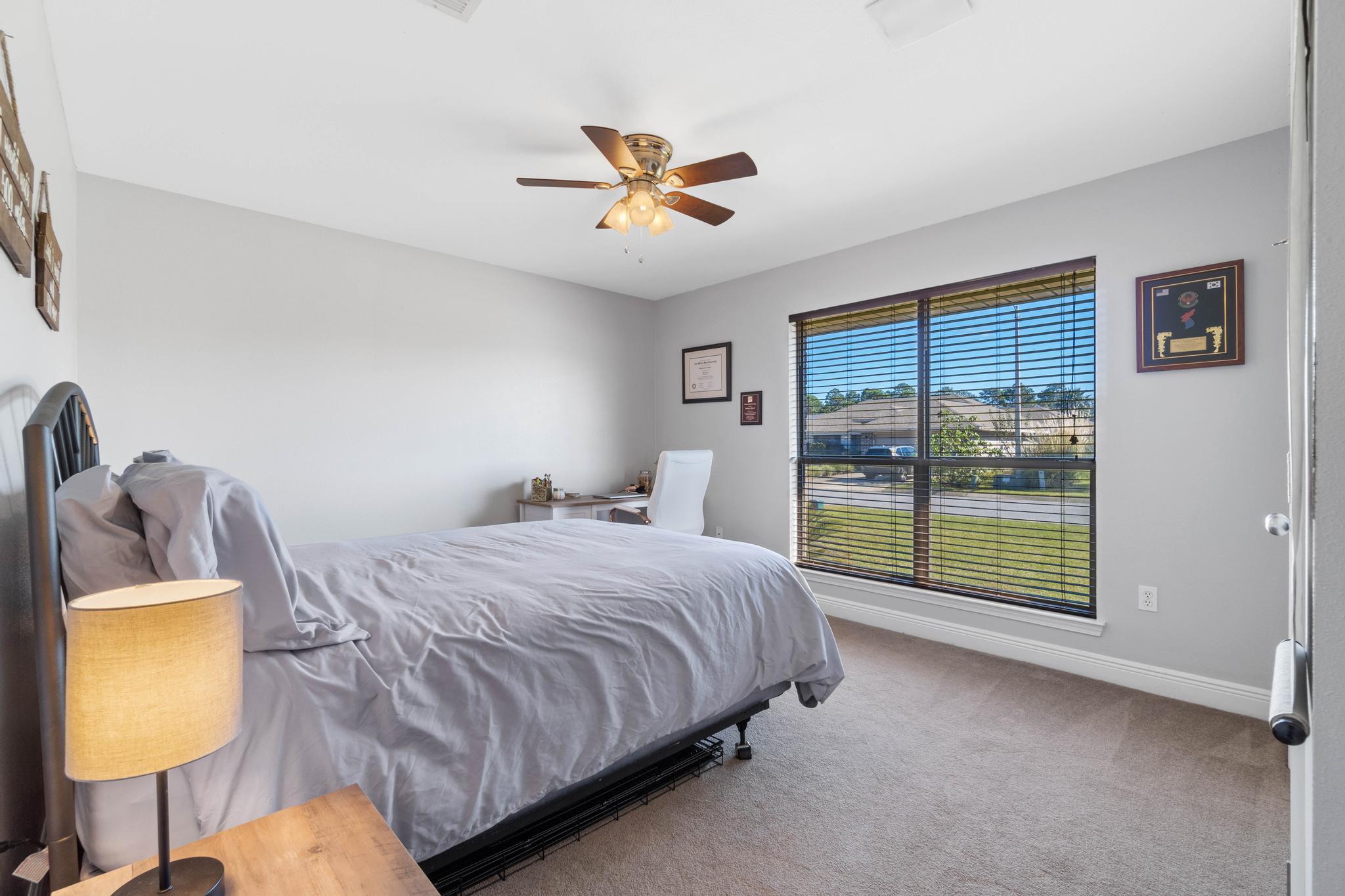 BAY PINES - Residential