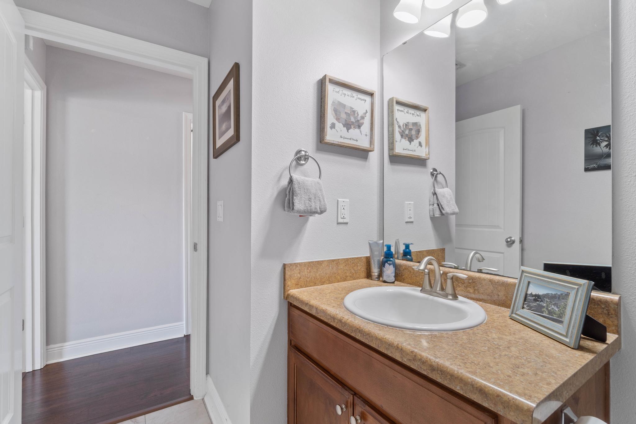 BAY PINES - Residential