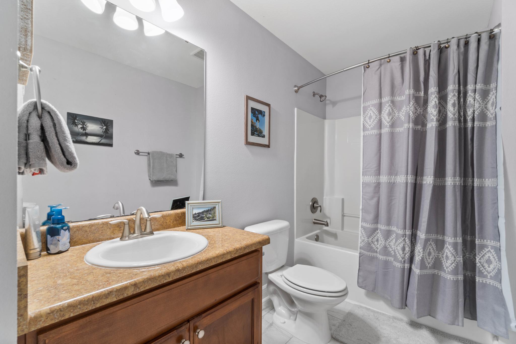 BAY PINES - Residential