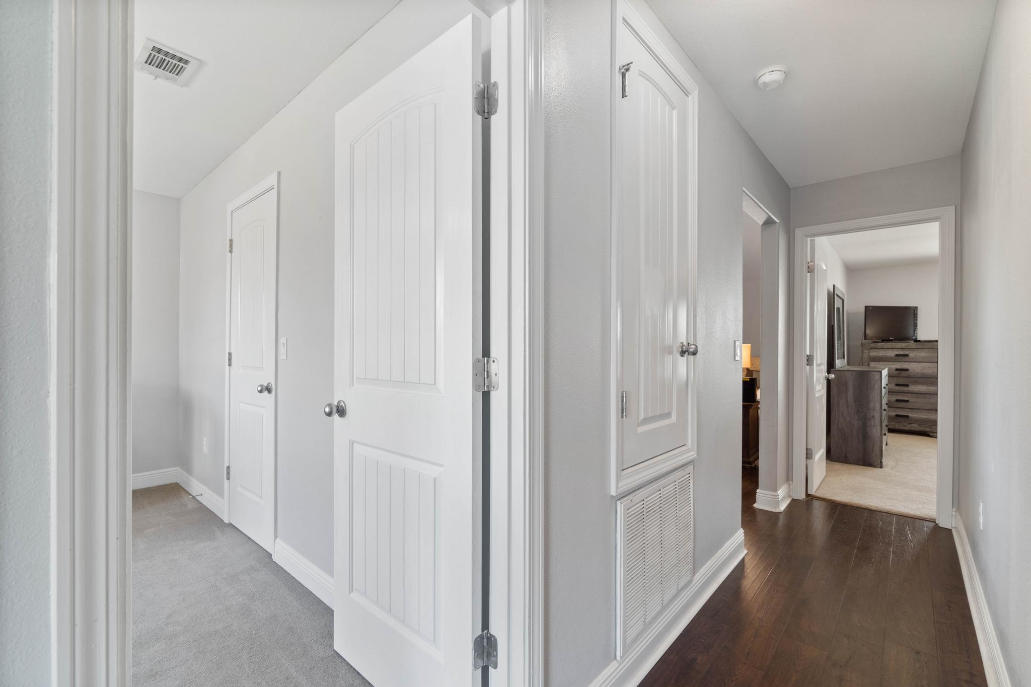 BAY PINES - Residential
