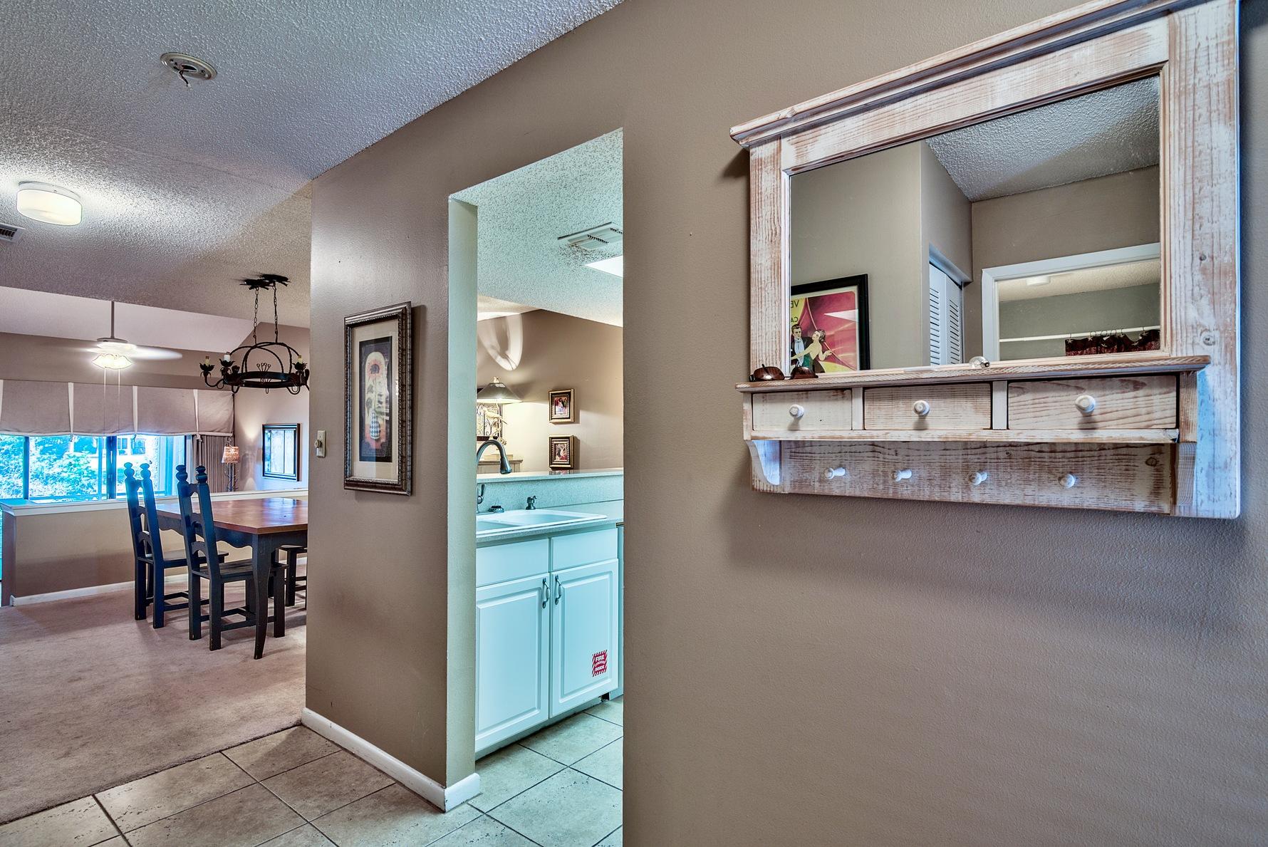 BAYOU VILLAGE CONDO PH 2 - Residential Lease