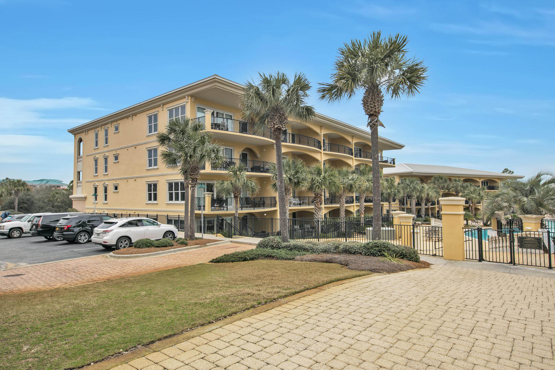ADAGIO - Residential