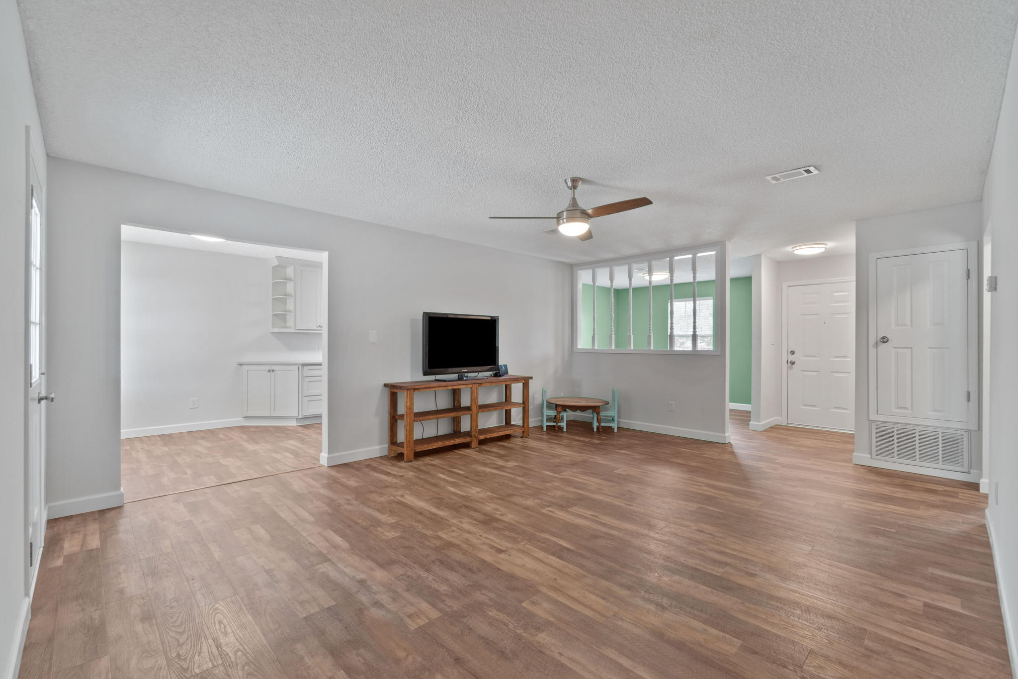 COUNTRY BREEZE ESTATES - Residential
