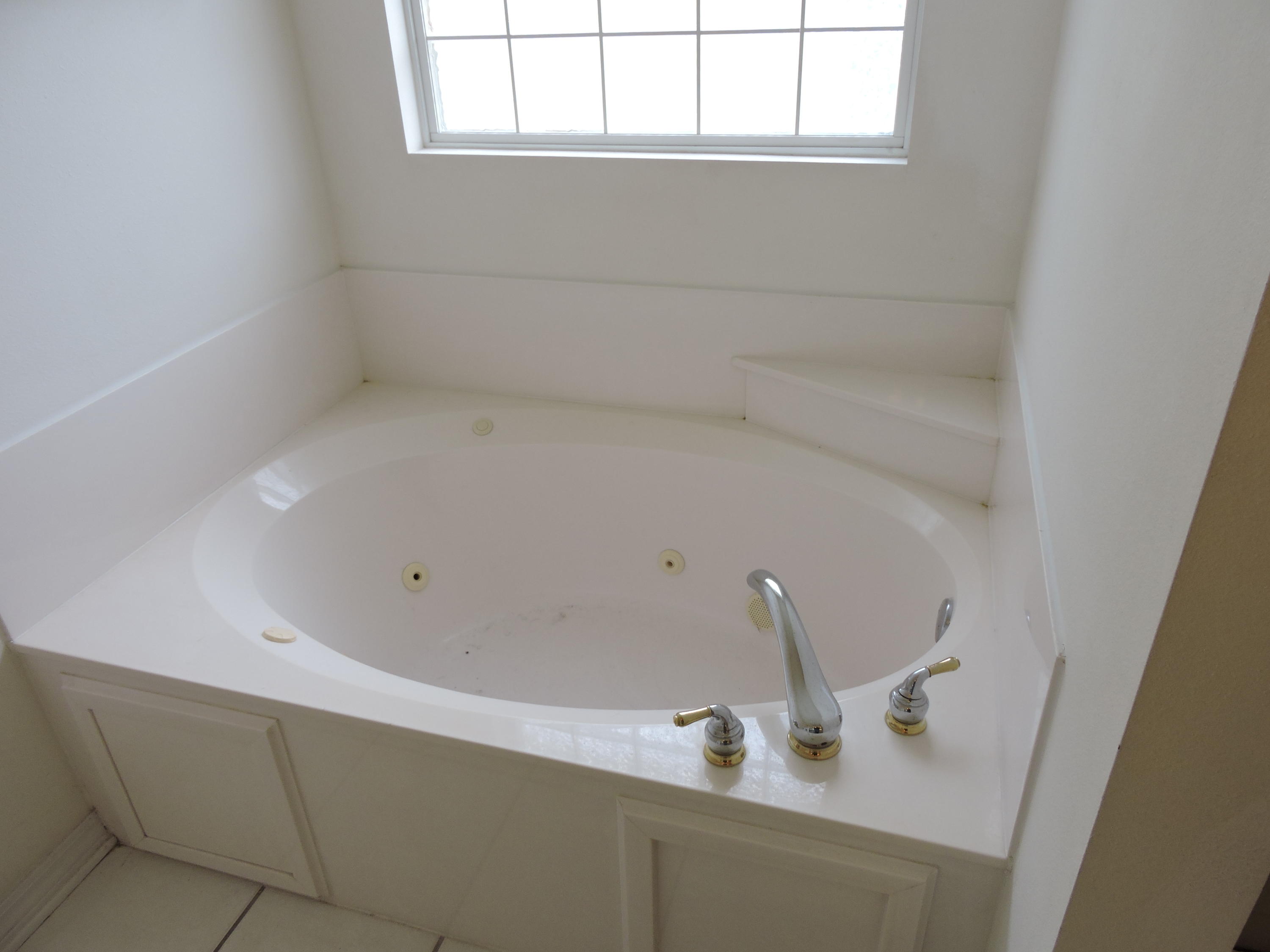 SILVER OAKS PH 1 - Residential Lease