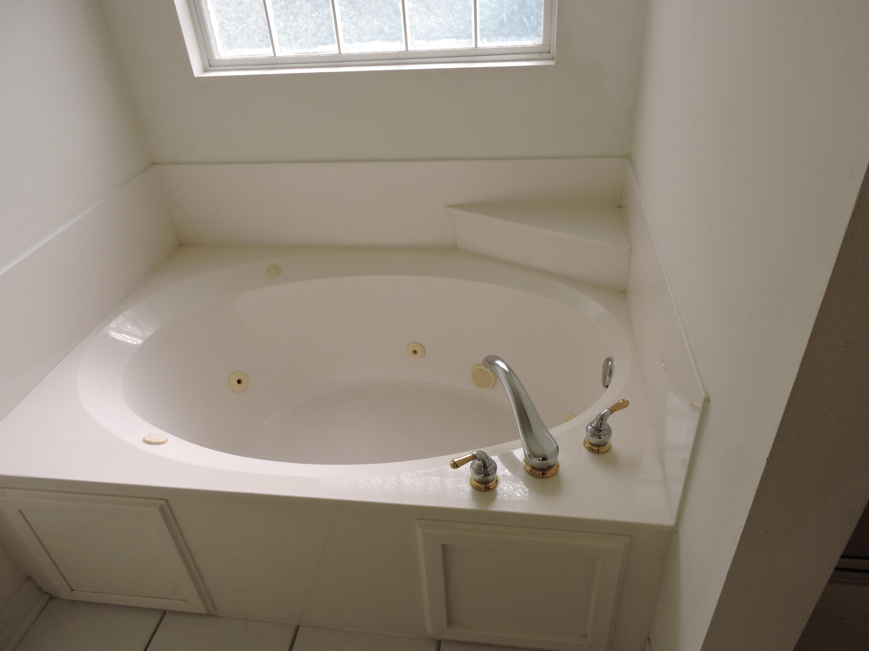 SILVER OAKS PH 1 - Residential Lease