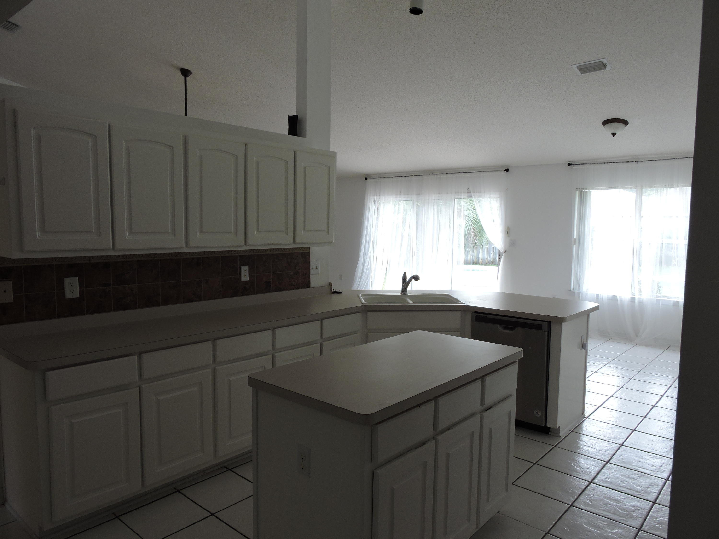 SILVER OAKS PH 1 - Residential Lease