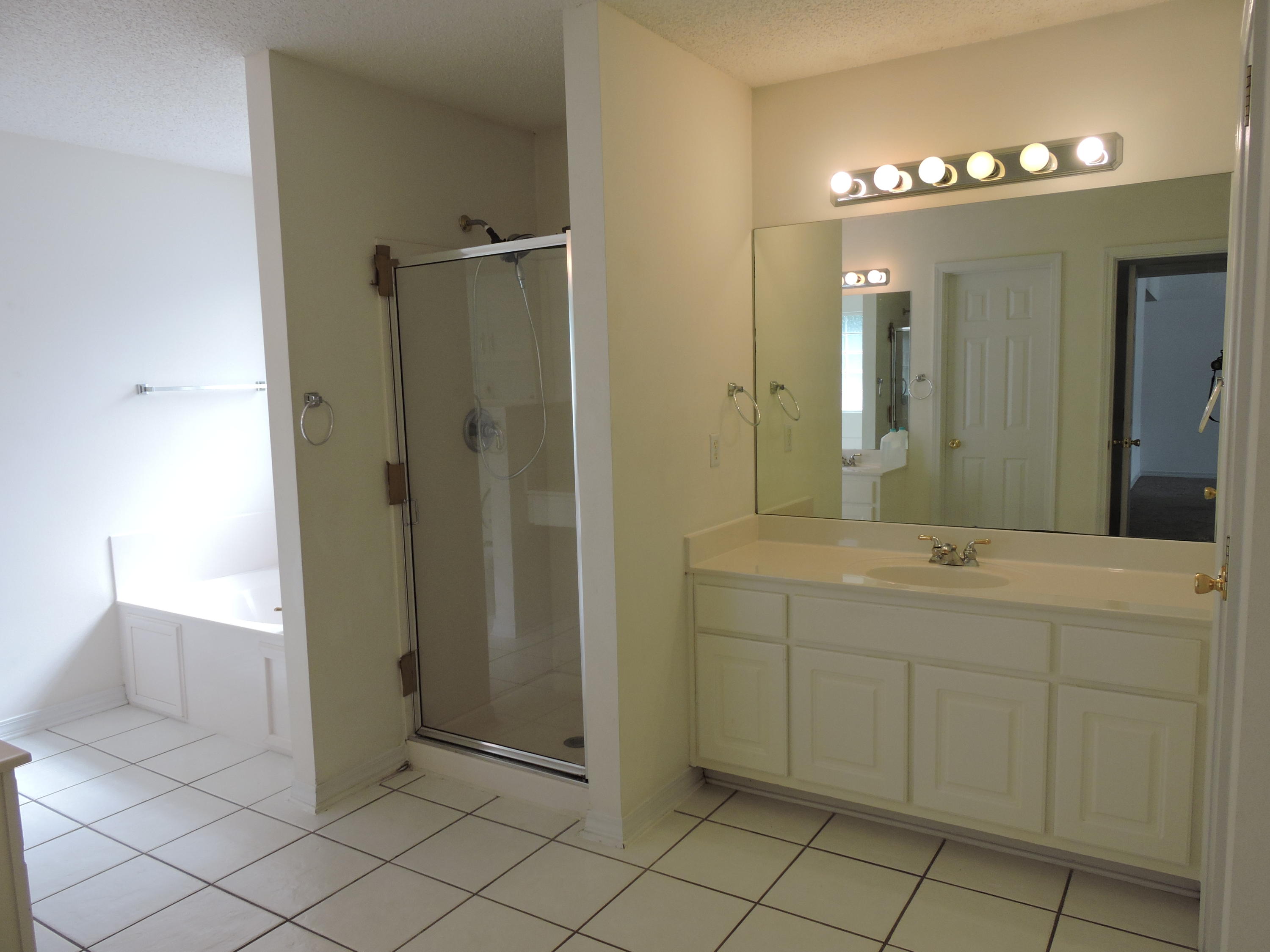 SILVER OAKS PH 1 - Residential Lease