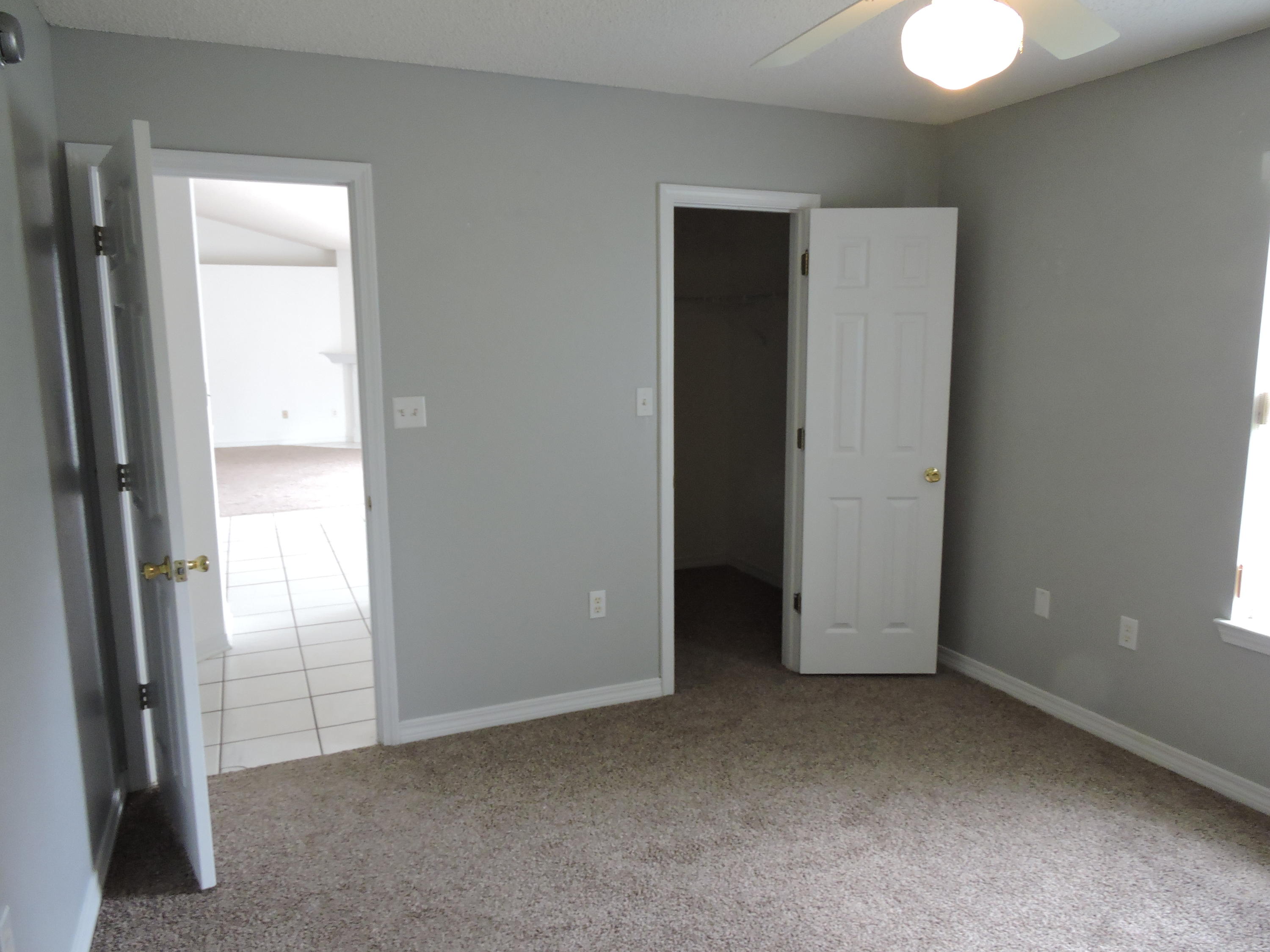 SILVER OAKS PH 1 - Residential Lease