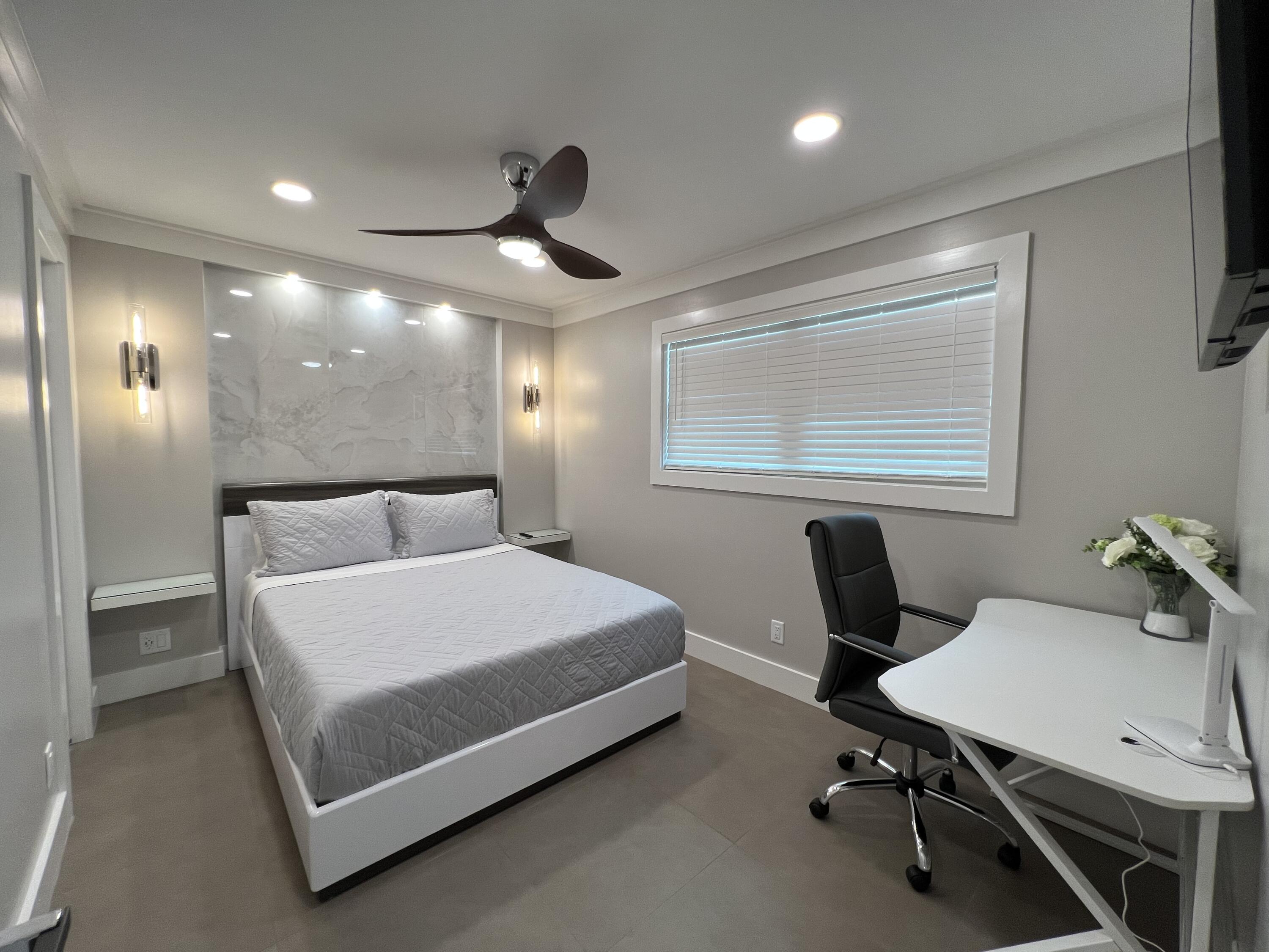 ISLAND GARDENS CONDO - Residential