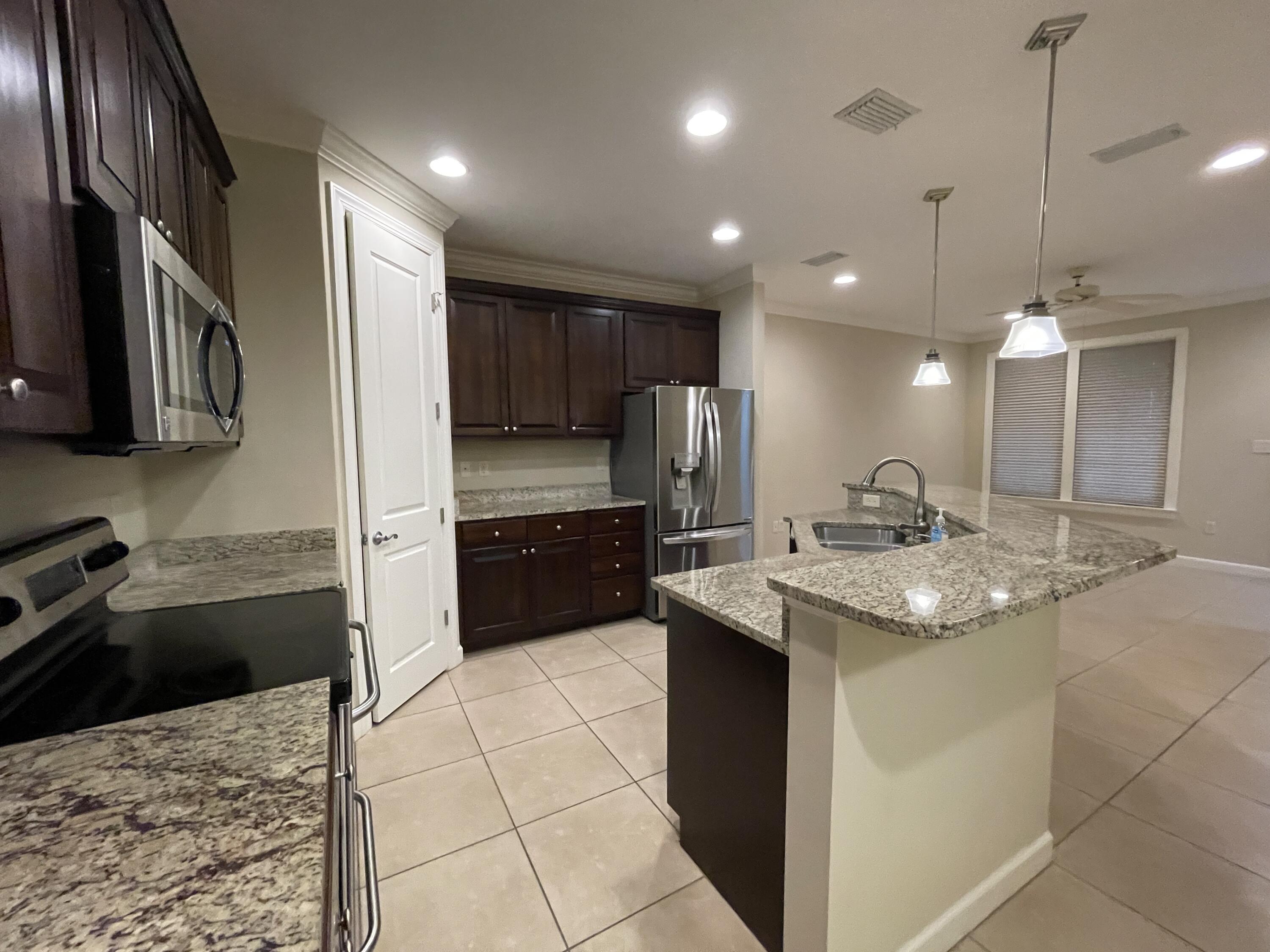 MARINA LANDING - Residential Lease